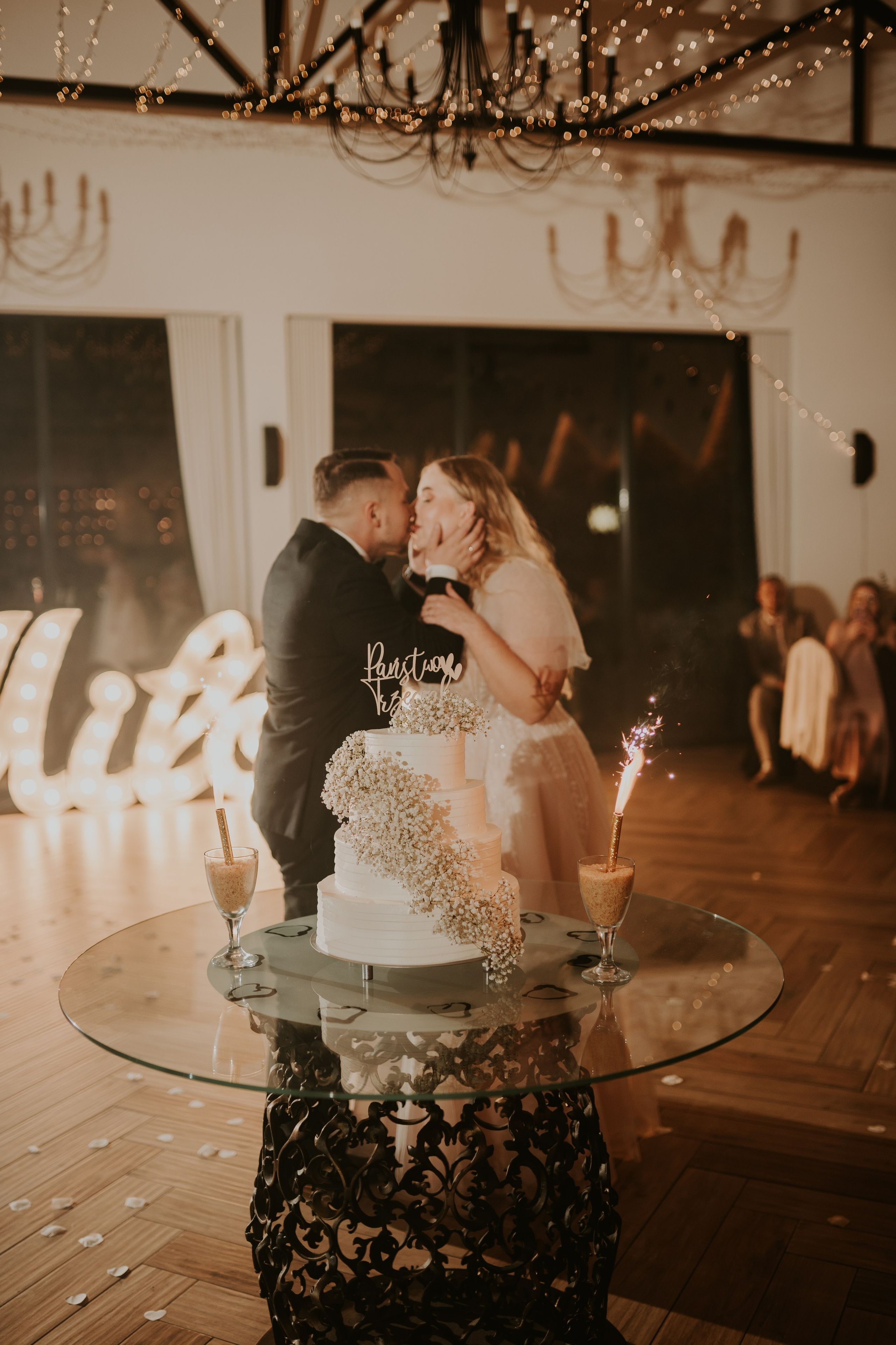 Trzy Drzewa: wspaniała uroczystość Wiktorii i Kamila. Karkowskafoto - fotografia miłości