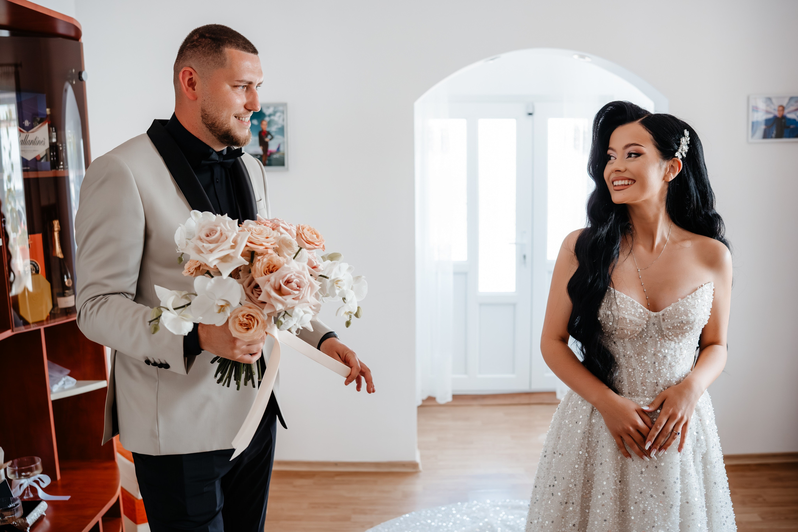 Catalina & Remus. Raw Studio. Fotograful tau de nunta!