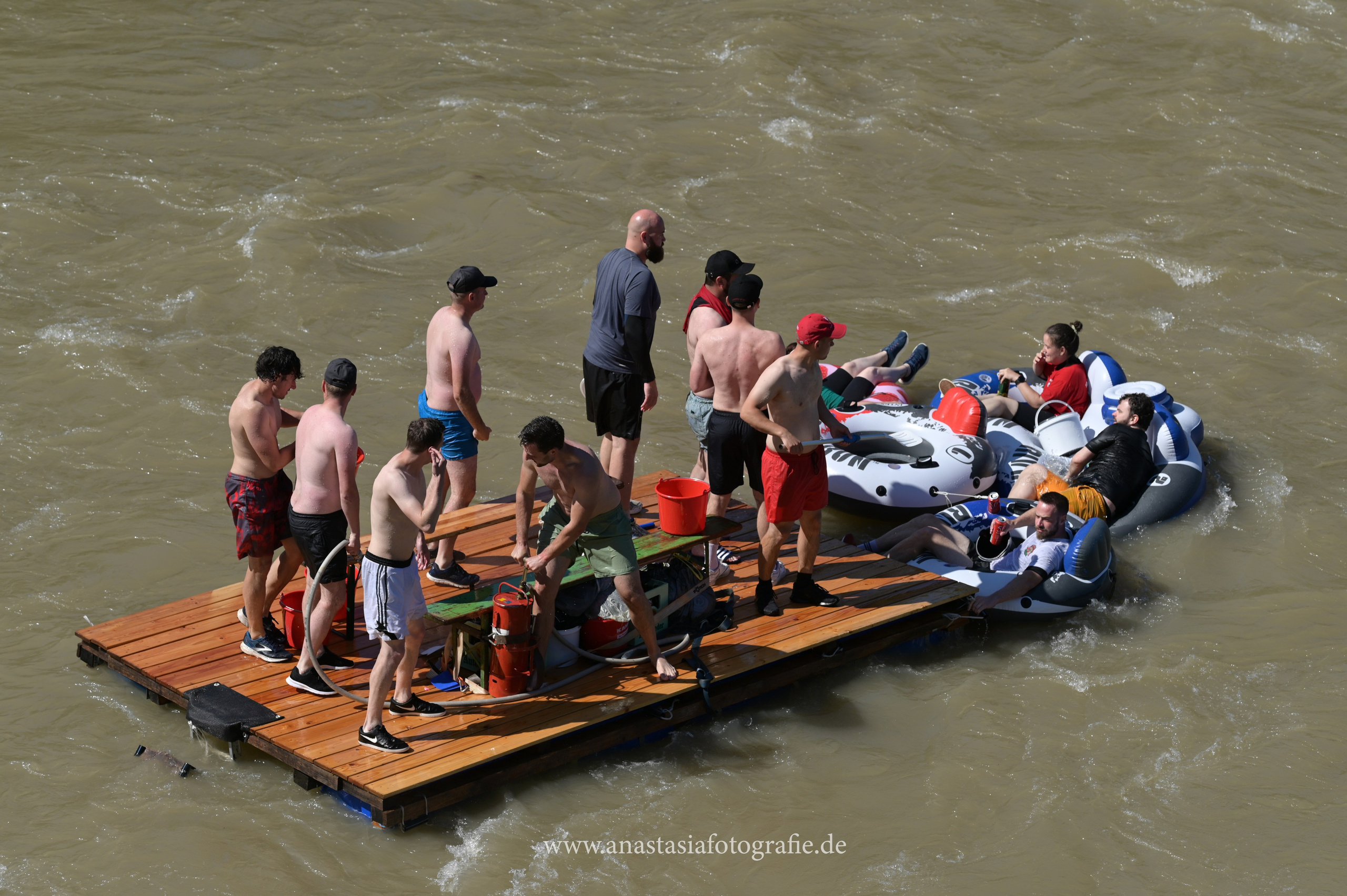 Nabada Ulm 2025. Newbornfotograf Kinderfotograf Ulm Familienfotograf Anastasia Neu-Ulm