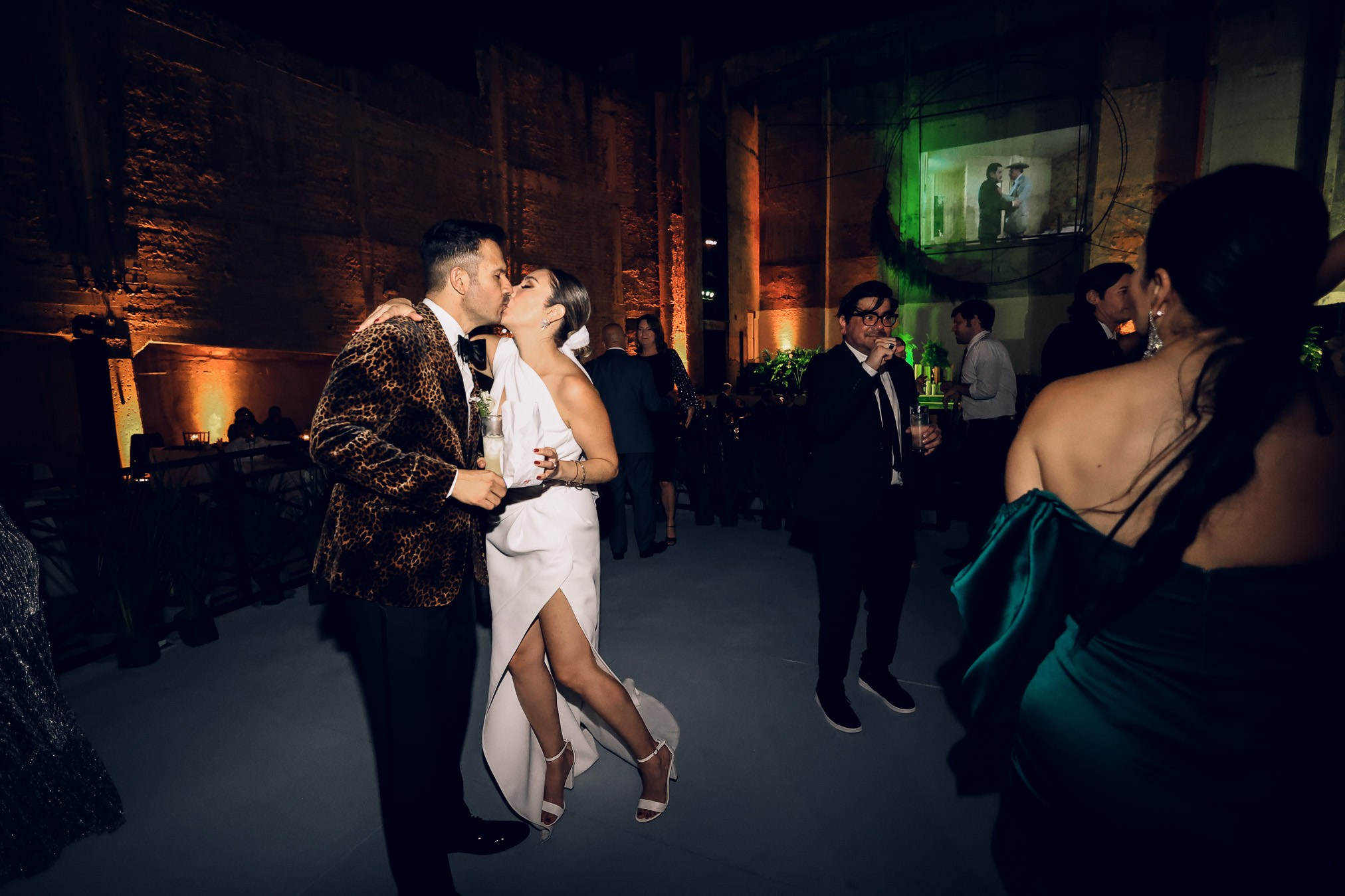 Tijuana Antiguo cine Bujazan, Boda Sherlinne y Joaquin. Estudio de fotografia en Tijuana