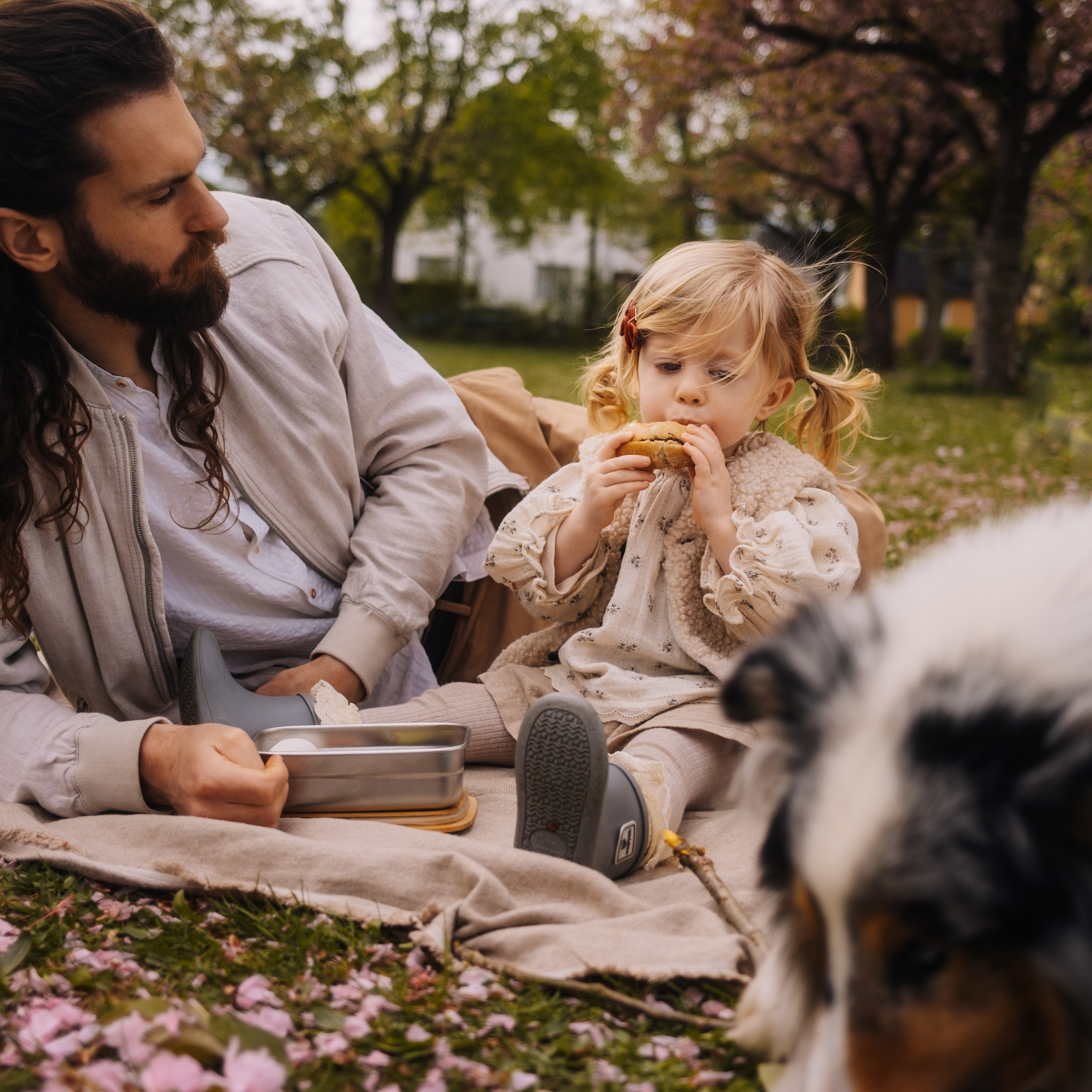 Natural Family Photography — Capture Authentic Moments. Professional Photographer in Berlin — Portraits, Love Story, Events, F