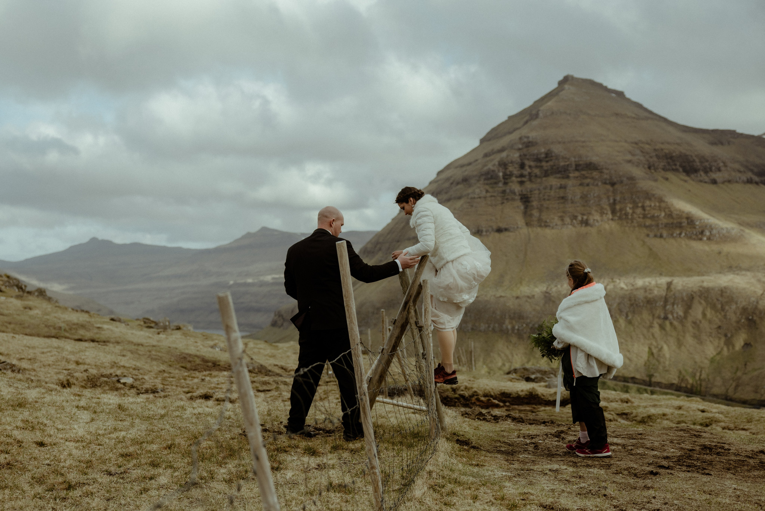 Faroe Islands elopement | Adventure wedding in Faroe Islands. Iceland elopement photographer & videographer