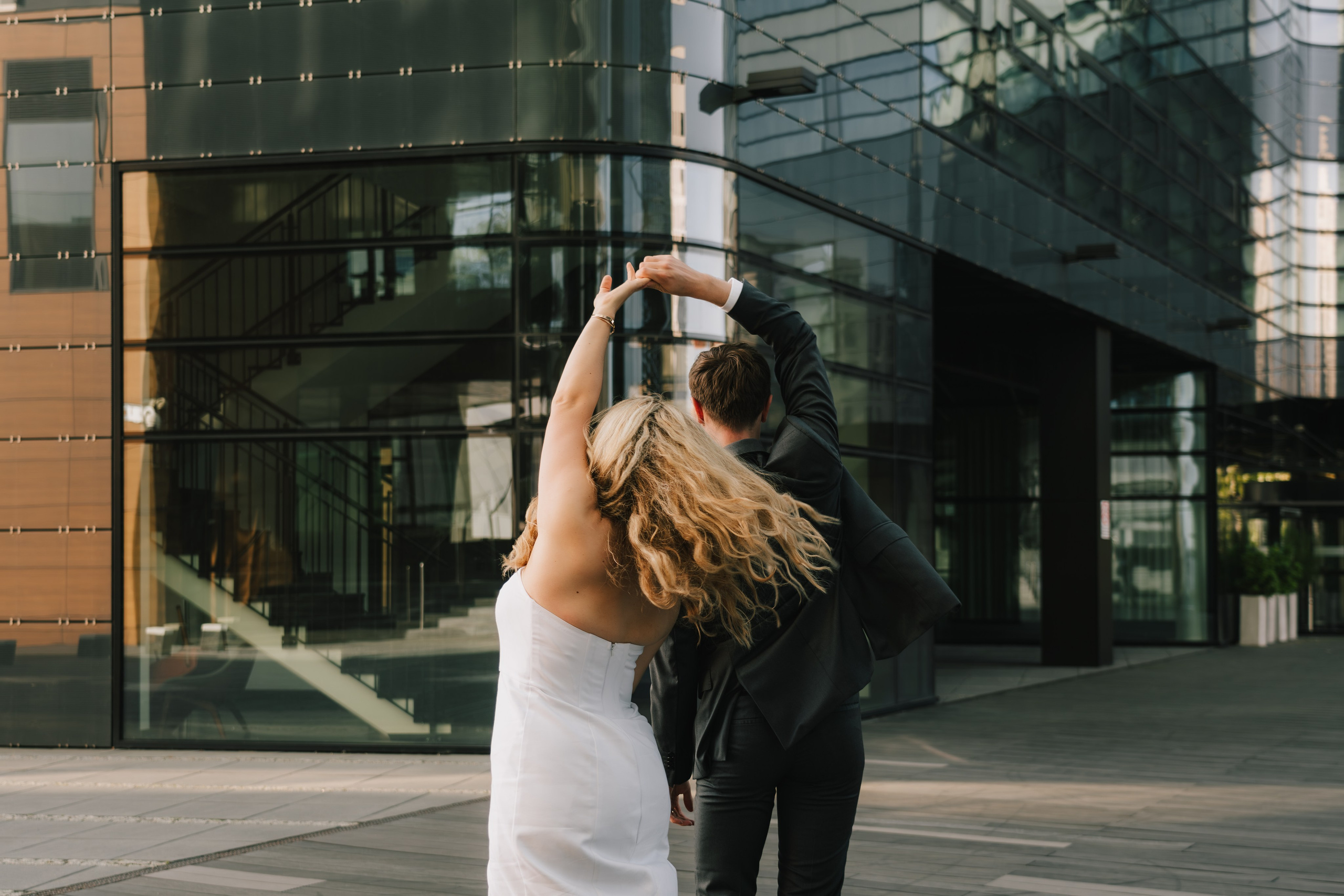 Fotograf ślubny Gdańsk - naturalny reportaż ślubny, sesja narzeczeńska, sesja ślubna, zaręczyny. Zdjęcia pełne dobrych emocji. Fotograf ślubny & lifestyle Gdańsk, Karolina Baczewska