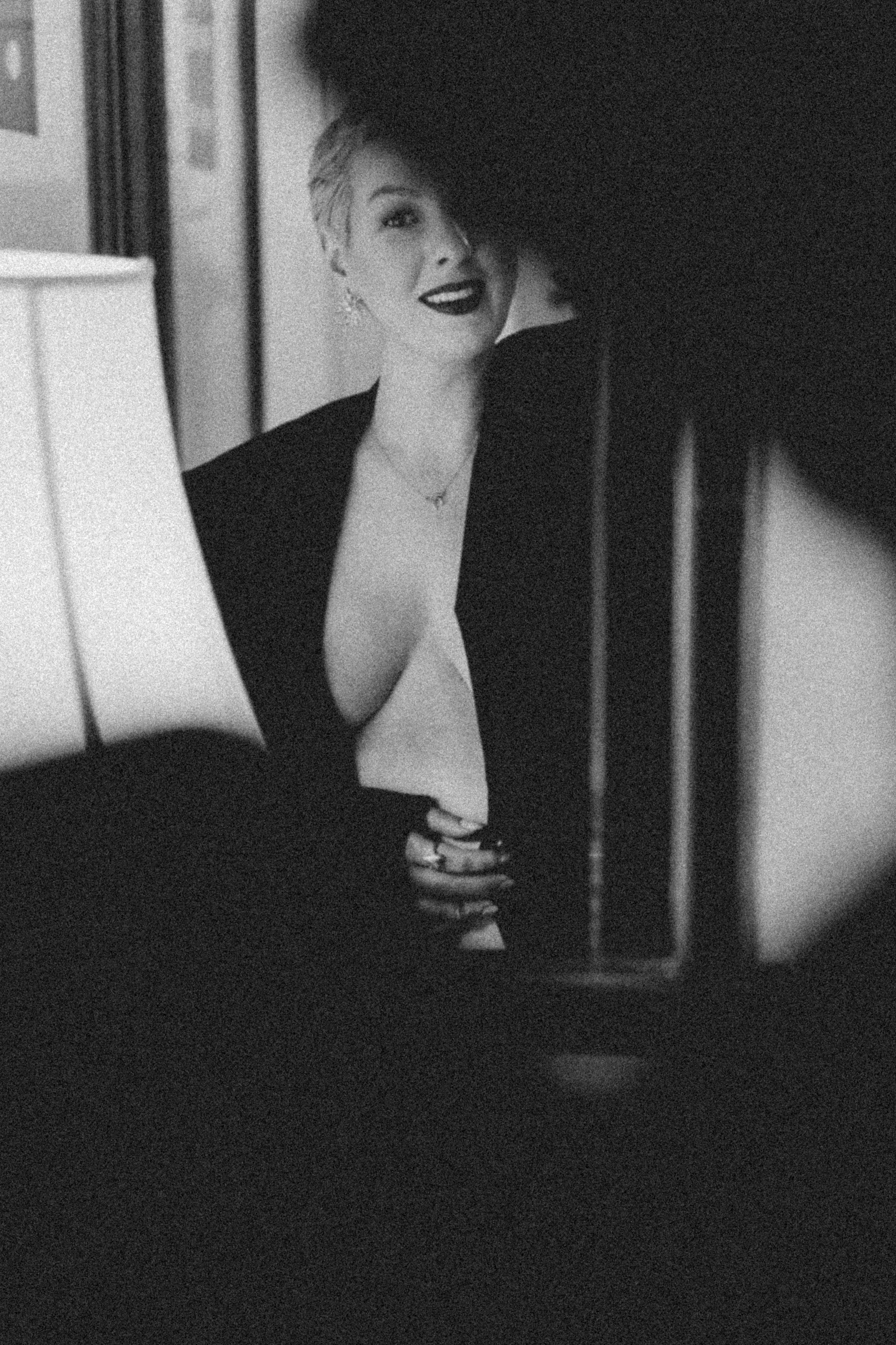 Luxury Boudoir Photography NYC | Four Seasons Hotel Photo Sessions. Videographer and photographer in New York // MAKAROV.VIDEO