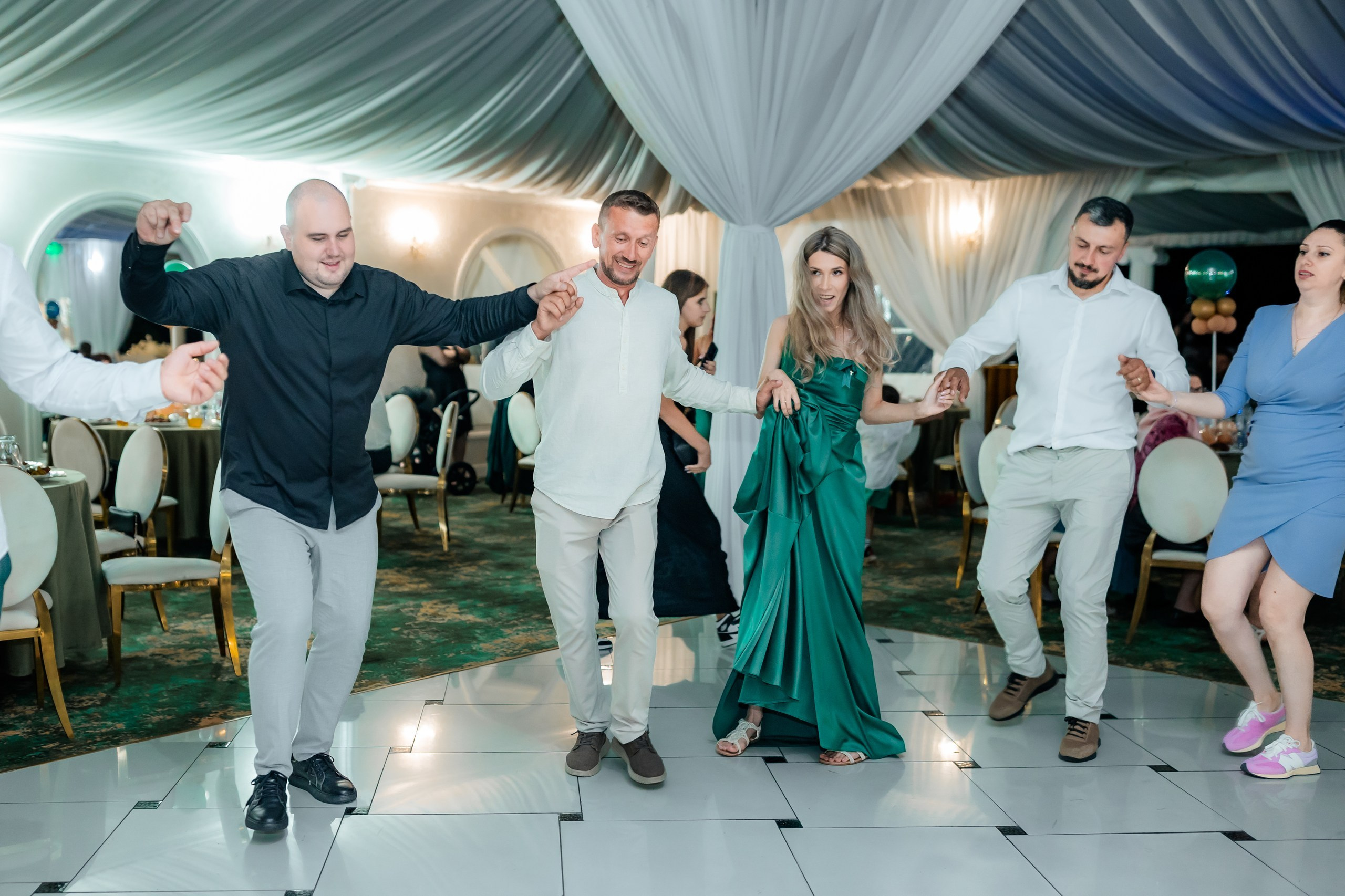 • botez Adam George Botoșani fotograf botez biserica Ziua Crucii AlinoFotoStudio • slujba botez ortodox Botoșani copil cristelniță emoție familie fotograf profesionist • moment scufundare botez biserica Ziua Crucii Botoșani fotograf botez natural • fotograf botez Botoșani copil în brațele nașilor emoții autentice • detalii botez lumânare trusou biserică Ziua Crucii fotograf AlinoFotoStudio • portret copil botez Adam George lumină naturală biserică Botoșani • familie la botez Botoșani momente emoționante biserică fotograf eveniment • preot slujbă botez Botoșani cadre autentice religioase fotografie profesională • mirungere botez ortodox Botoșani fotograf poveste botez • copil după botez în prosop alb emoție pură fotograf botez Botoșani petrecere botez Imperia Cucorani Botoșani decor elegant fotograf eveniment • dans invitați botez Adam George atmosferă veselă Imperia Cucorani • candy bar botez Botoșani detalii dulciuri Imperia Cucorani fotograf • tort botez Adam George moment tăiere tort petrecere Botoșani • familie și invitați la botez Imperia Cucorani cadre naturale emoționale • decor sală botez Imperia Cucorani Botoșani aranjamente elegante • copil botez la petrecere cadre naturale fotograf Botoșani • fotograf botez Botoșani momente spontane invitați petrecere • lumină ambientală petrecere botez Imperia Cucorani fotograf profesionist • atmosferă de seară botez Botoșani distracție și emoție • fotograf botez Botoșani AlinoFotoStudio poveste prin fotografie • fotograf profesionist botez Moldova Botoșani Suceava Iași Neamț • amintiri botez copil fotografii naturale emoții autentice • album botez copil fotografie profesională eveniment religios • fotograf evenimente Botoșani botez cadre autentice și luminoase • Alin Chirilă fotograf botez Botoșani Adam George biserica Ziua Crucii • Alin Chirilă fotograf profesionist botez copil Botoșani momente emoționante • Alin Chirilă fotograf evenimente Botoșani slujbă botez cadru autentic • Alin Chirilă fotograf botez ortodox copil cristelniță Botoșani • Alin Chirilă fotograf familie botez copil emoții reale și naturale • Alin Chirilă fotograf Botoșani portret copil botez lumină naturală • Alin Chirilă fotograf detalii botez trusou lumânare biserică • Alin Chirilă fotograf momente religioase botez Botoșani autentic • Alin Chirilă fotograf copil după botez emoție pură familie • Alin Chirilă fotograf cadre naturale botez copil Botoșani • Alin Chirilă fotograf petrecere botez Imperia Cucorani atmosferă elegantă • Alin Chirilă fotograf Botoșani dans invitați botez copil Adam George • Alin Chirilă fotograf tort botez moment special petrecere Botoșani • Alin Chirilă fotograf candy bar botez detalii elegante Imperia Cucorani • Alin Chirilă fotograf familie și invitați petrecere botez Botoșani • Alin Chirilă fotograf decor sală botez Imperia Cucorani eveniment premium • Alin Chirilă fotograf cadre spontane petrecere botez copil • Alin Chirilă fotograf atmosferă de seară botez Botoșani • Alin Chirilă fotograf emoții și distracție petrecere botez • Alin Chirilă fotograf evenimente copil botez Imperia Cucorani Alin Chirilă fotograf botez Moldova Botoșani Iași Suceava Neamț • Alin Chirilă fotograf profesionist botez copil nordul Moldovei • Alin Chirilă fotograf evenimente familie botez cadre autentice • Alin Chirilă fotograf povestitor prin fotografie botez copil • Alin Chirilă fotograf portofoliu botez Botoșani imagini naturale • Alin Chirilă fotograf servicii botez copil fotografii emoționale • Alin Chirilă fotograf amintiri botez copil cadre luminoase • Alin Chirilă fotograf botez copil stil natural și elegant