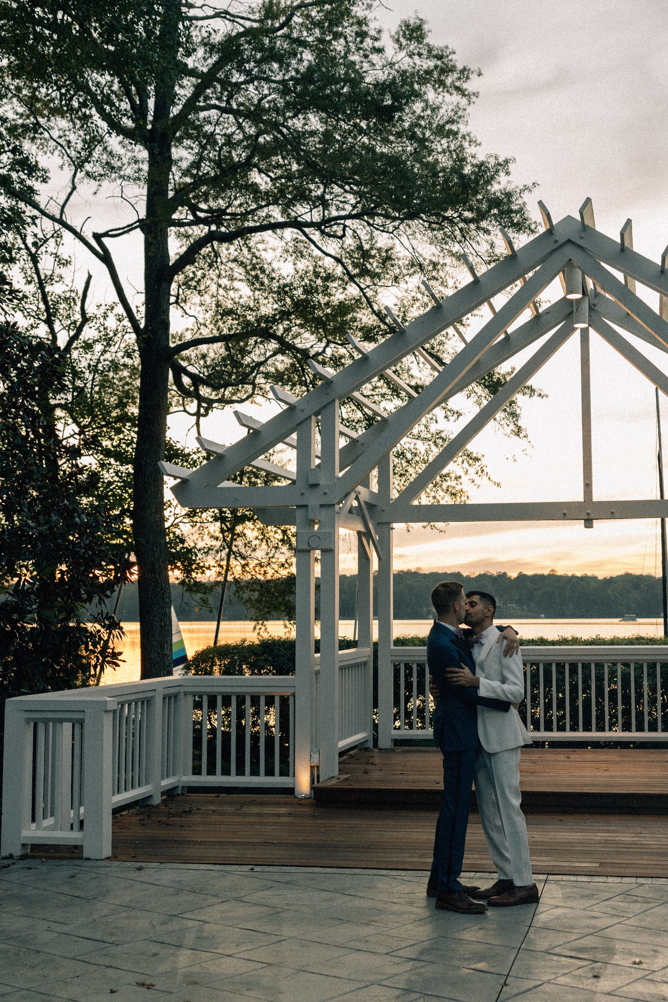 Queer Wedding in Richmond, VA. Sara Eulalia | Virginia Photographer