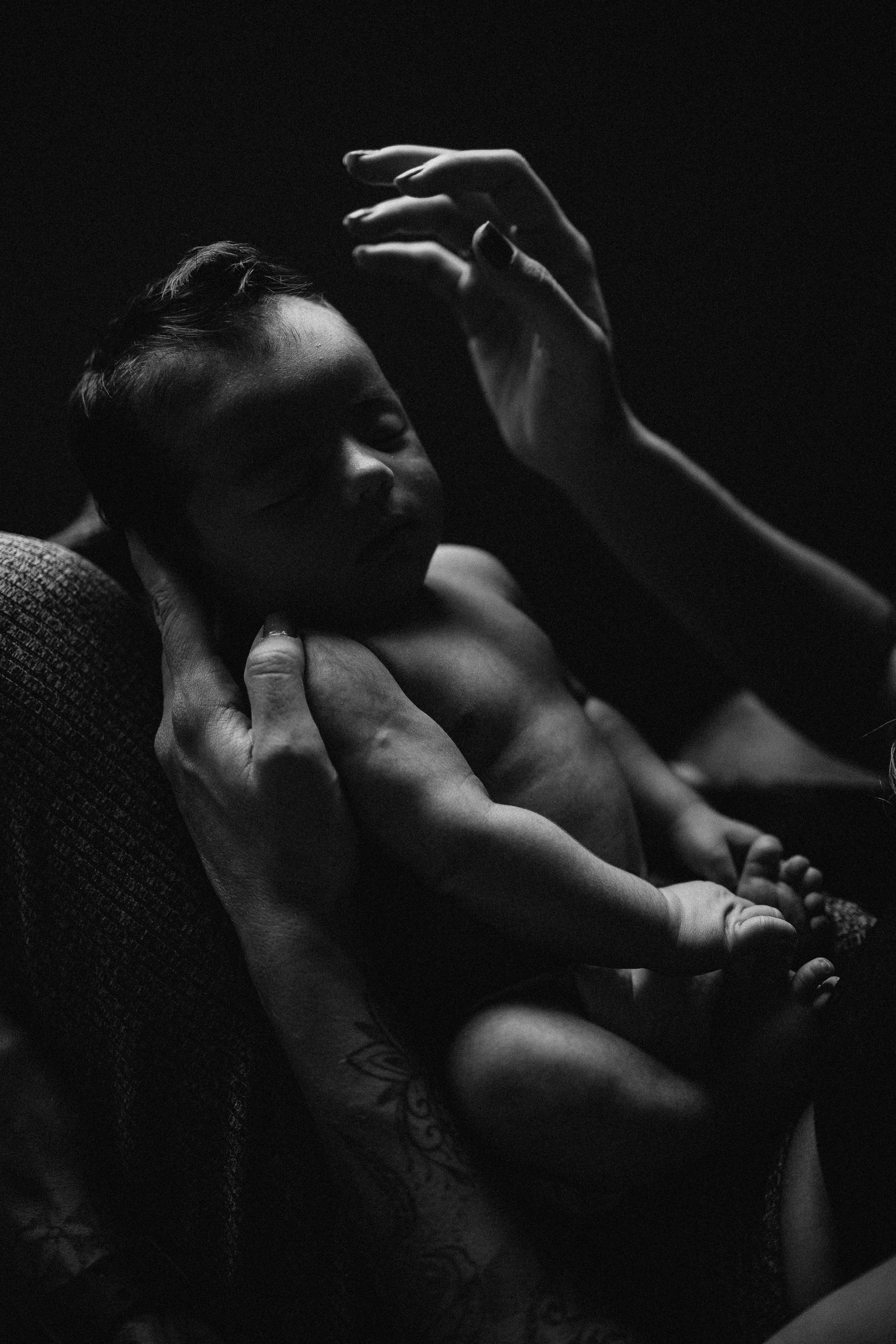 Luca’s 1 month. Fotografa documental de familia e nascimento em Florianópolis SC Daria Ermolaev