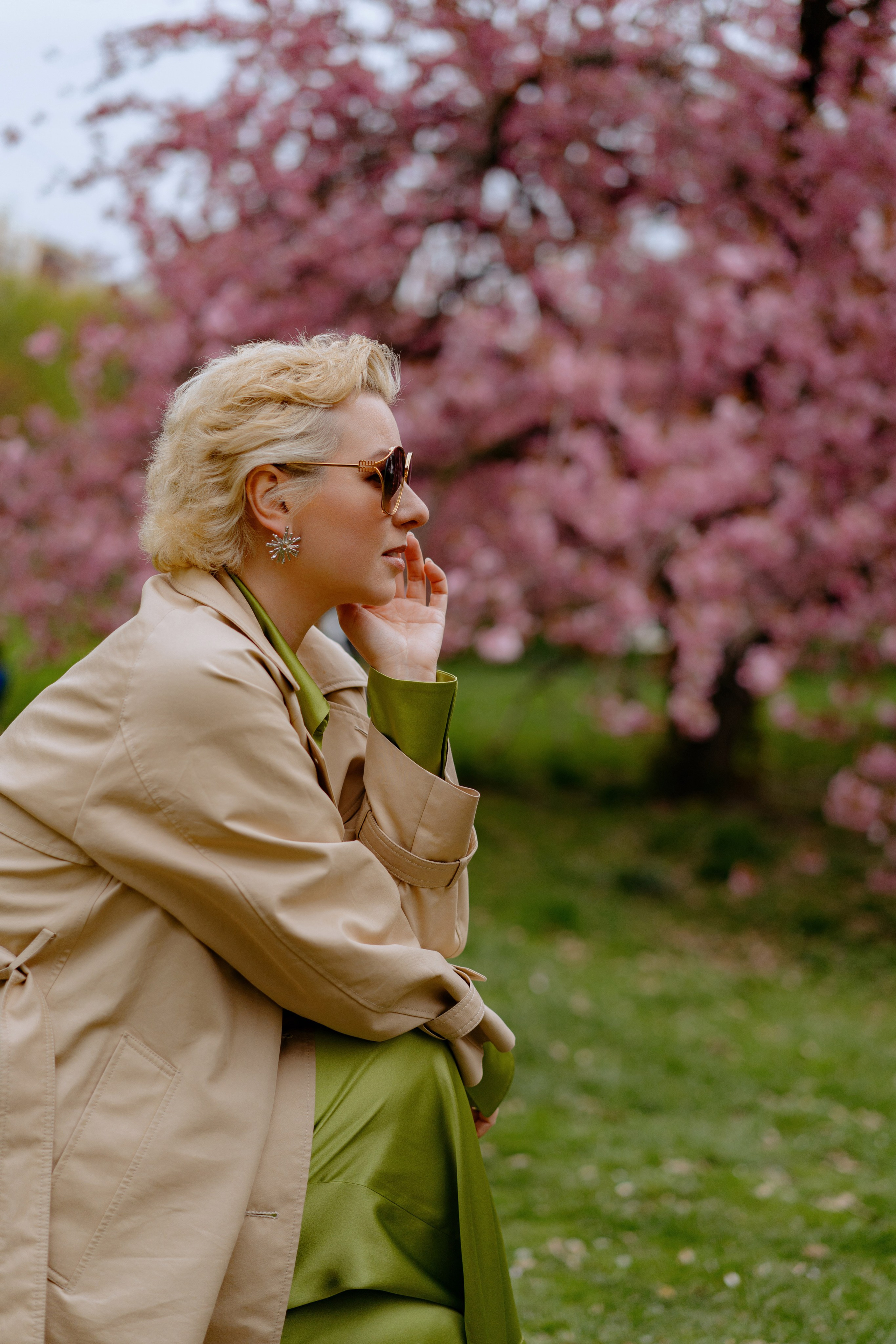 Cherry Blossom Photography Sessions in Central Park NYC | Spring Portrait Sessions. Videographer and photographer in New York // MAKAROV.VIDEO