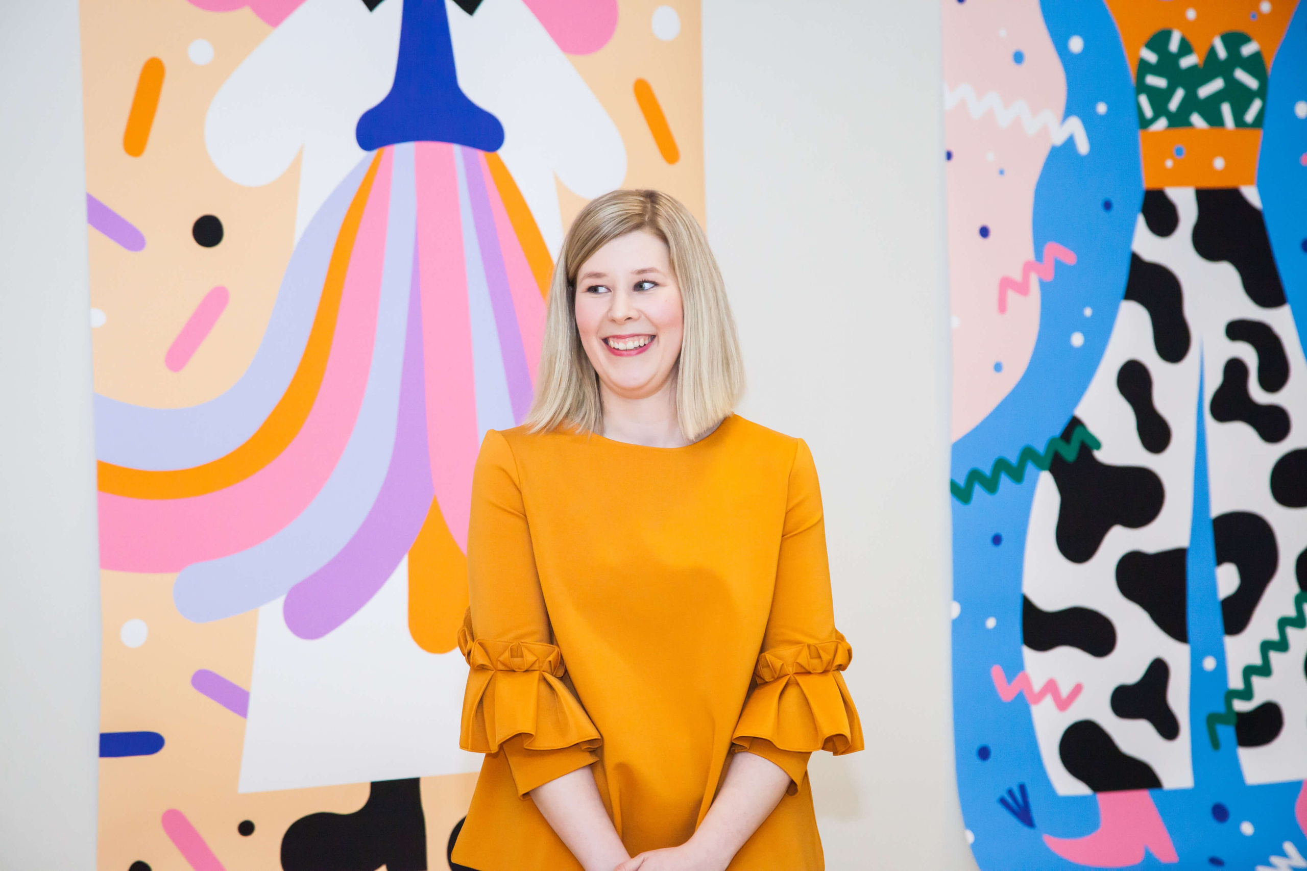 Dokumentere åpning av utstilling, profesjonell fotografering