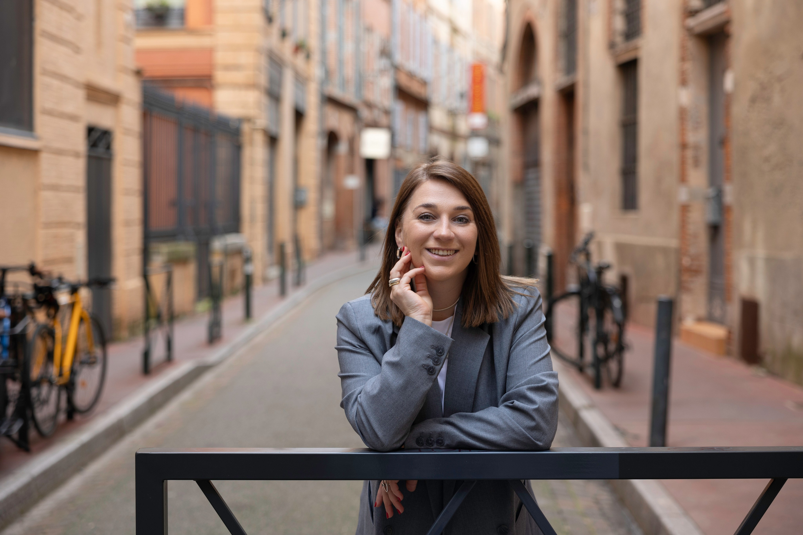 Séance photo de marque personnelle à Toulouse pour Tanya. Eugénie Smirnova — photographe à Toulouse et dans le sud-ouest de la France