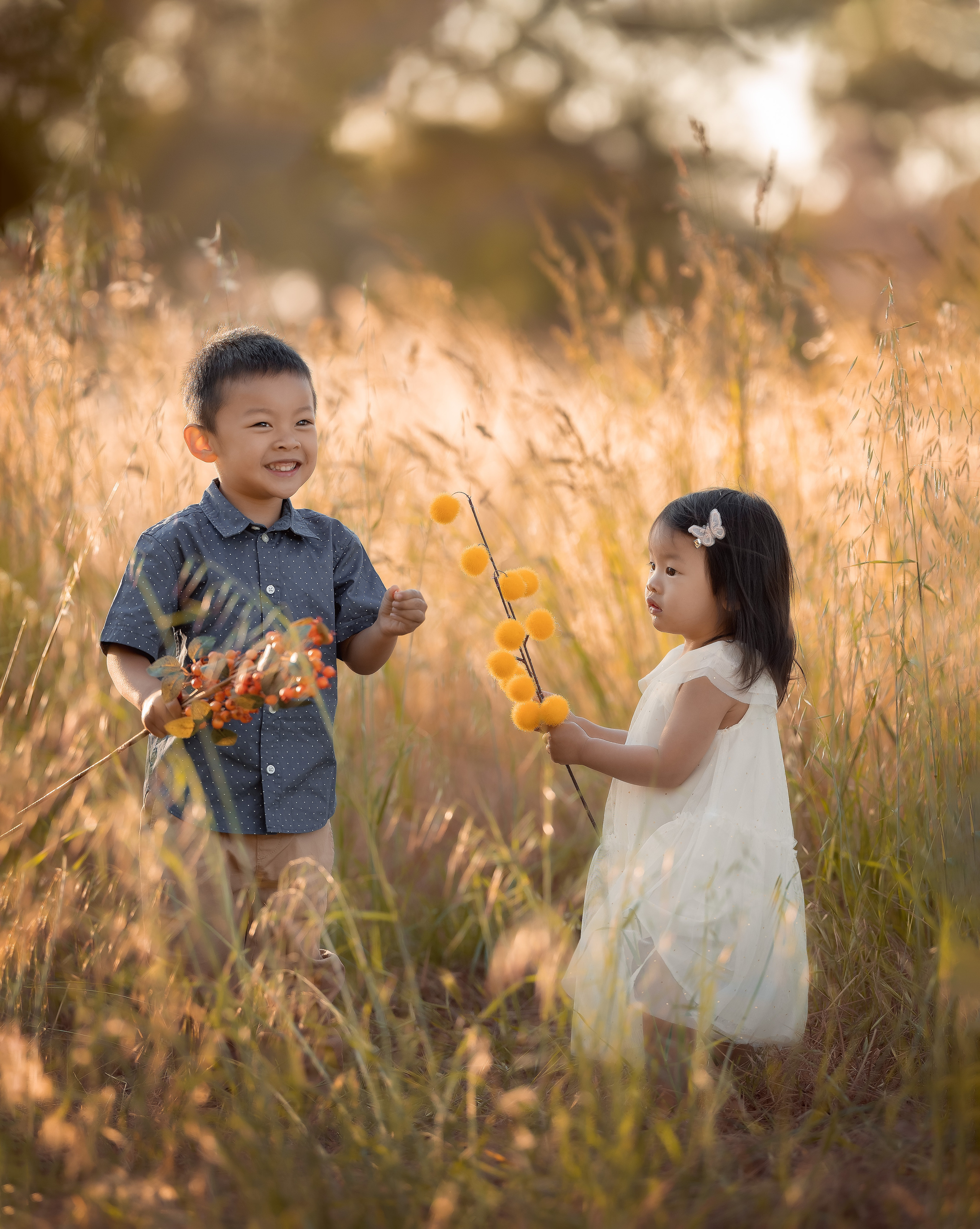 Family photoshoot in Sunnyvale, San Francisco Bay Area, CA. Couples & Families photographer in Bay Area, San Jose, California