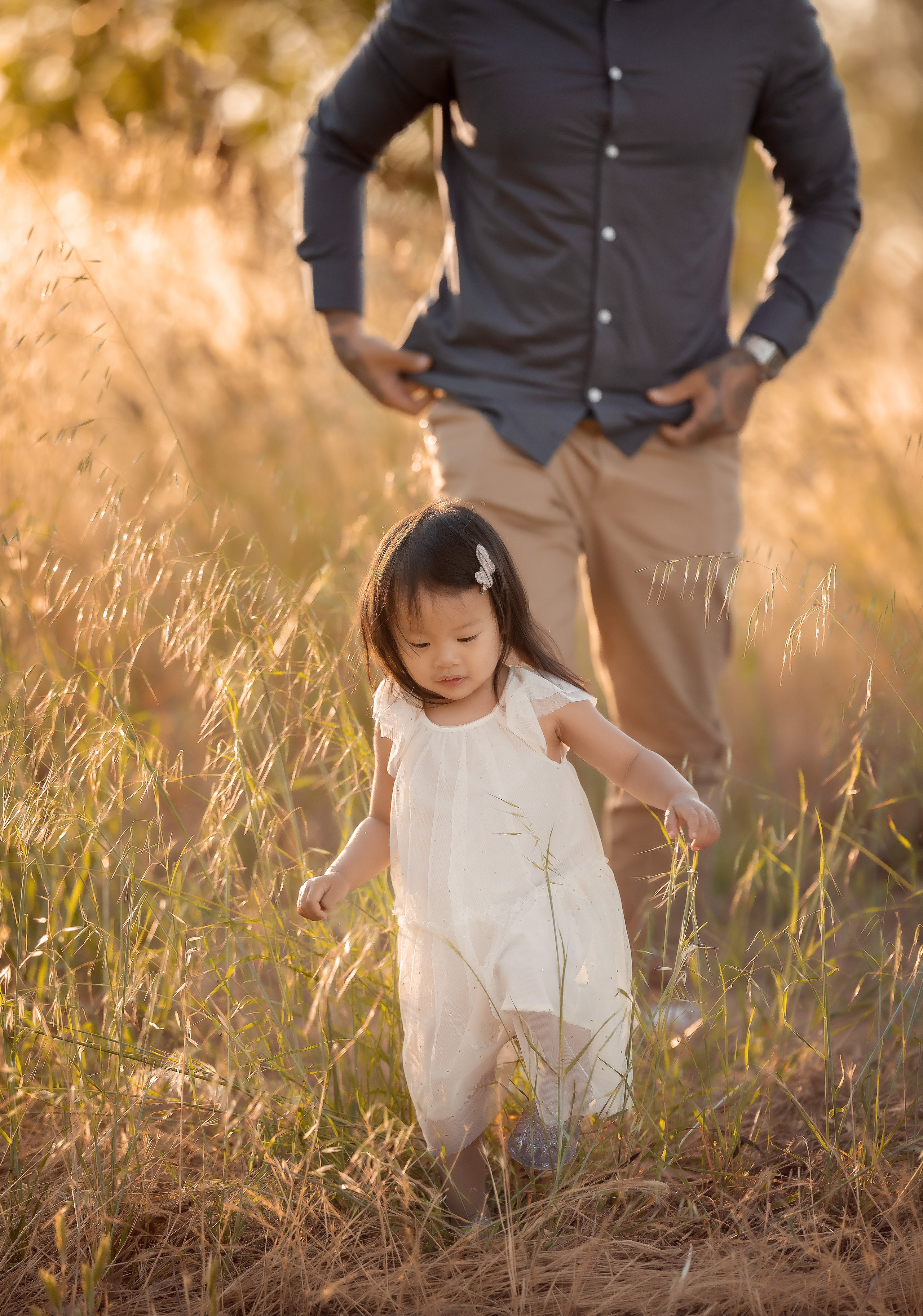 Family photoshoot in Sunnyvale, San Francisco Bay Area, CA. Couples & Families photographer in Bay Area, San Jose, California