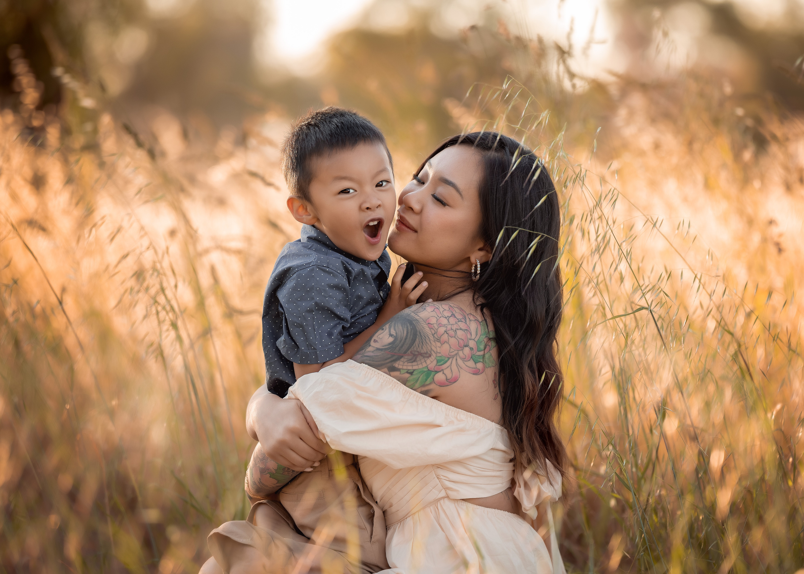 Family photoshoot in Sunnyvale, San Francisco Bay Area, CA. Couples & Families photographer in Bay Area, San Jose, California