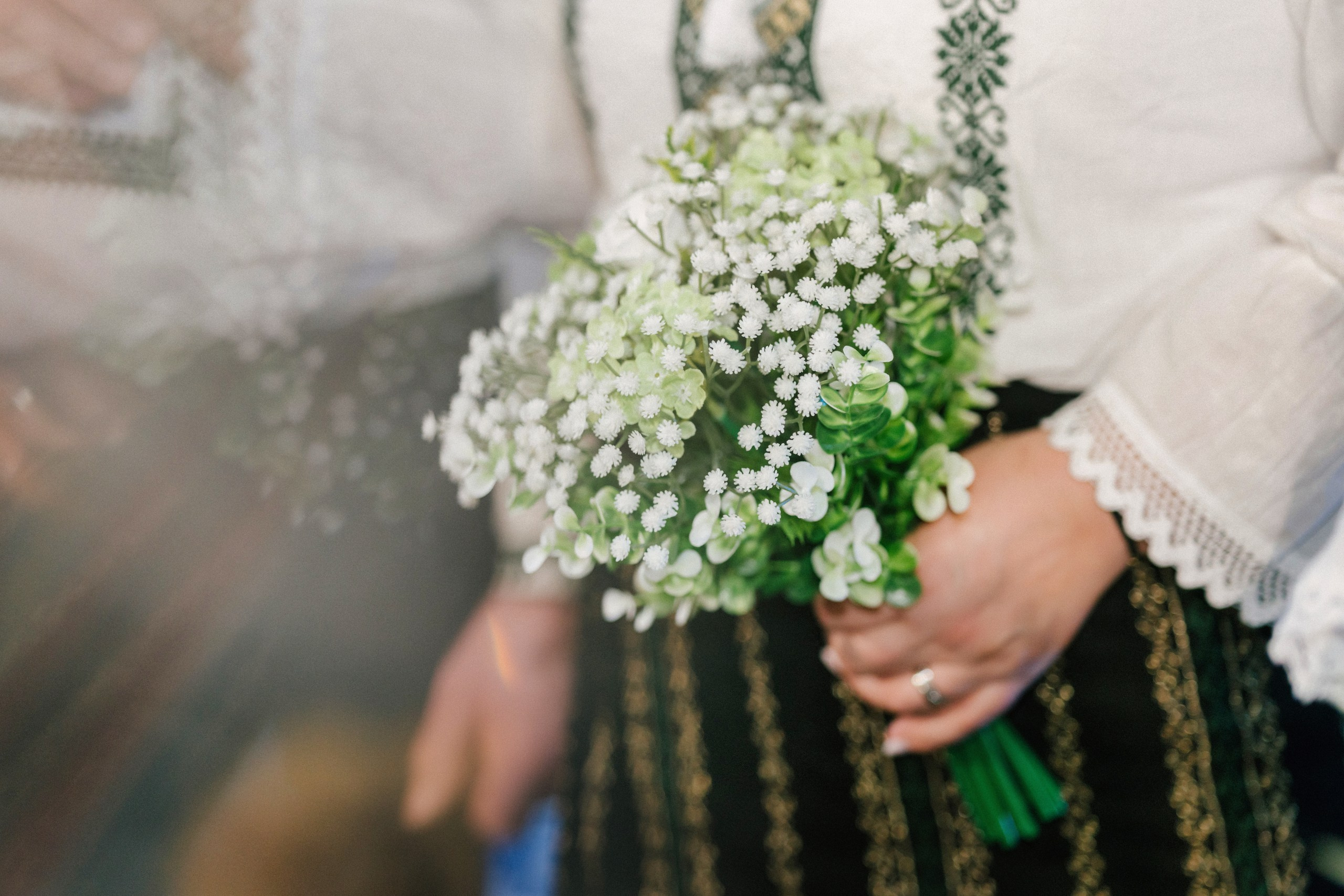 - nunta--fotograf-profesionist-botosani - fotografie-nunta-romantica - imagini-nunta-in-natura-alin-chirila-fotograf - fotografii-cuplu-indragostit-nunta-botosani - sedinta-foto-miri-andrei-iustina-alinofotostudio - amintiri-din-nunta-realizate-de-fotograf-profesionist - povestea-nuntii-andrei-si-iustina-in-imagini-alinofotostudio-fotograf evenimente- evenimente Botoșani -fotograf Suceava - fotograf Iași- servicii foto. servicii foto Botoșani. servicii foto video Botoșani. fotograf nunta. fotograf evenimente. fotograf nunta Botoșani. Alin chirila. Alin chirila fotograf. Alinofotostudio.- servicii foto. servicii foto Botoșani. servicii foto video Botoșani. fotograf nunta. fotograf evenimente. fotograf nunta Botoșani. Alin chirila. Alin chirila fotograf. Alinofotostudio.fotograf stare civilă,poze stare civilă,album foto stare civilă,servicii foto suceava,fotograf evenimente suceava,fotograf nuntă suceava,poze cununie civilă,ședință foto stare civilă,sesiune foto suceava,fotograf profesionist suceava,fotograf botosani,stare civila botosani,alinofotostudio,alin chirila fotograf.servicii foto. servicii foto Botoșani. servicii foto video Botoșani. fotograf nunta. fotograf evenimente. fotograf nunta Botoșani. Alin chirila. Alin chirila fotograf. Alinofotostudio.fotograf stare civilă,poze stare civilă,album foto stare civilă,servicii foto suceava,fotograf evenimente suceava,fotograf nuntă suceava,poze cununie civilă,ședință foto stare civilă,sesiune foto suceava,fotograf profesionist suceava,fotograf botosani,stare civila povestitor prin fotografiebotosani,alinofotostudio,alin chirila fotograf,servicii foto. servicii foto Botoșani. servicii foto video Botoșani. fotograf nunta. fotograf evenimente. fotograf nunta Botoșani. Alin chirila. Alin chirila fotograf. Alinofotostudio.fotograf stare civilă,poze stare civilă,album foto stare civilă,servicii foto suceava,fotograf evenimente suceava,fotograf nuntă suceava,poze cununie civilă,ședință foto stare civilă,sesiune foto suceava,fotograf profesionist suceava,fotograf botosani,stare civila botosani,alinofotostudio,alin chirila fotograf,cununie religioasă botoșani,andreea și neculai,capela militară botoșani,foto conacul zăicești,fotograf nuntă botoșani,fotograf cununie religioasă,foto evenimente botoșani,poze cununie capela militară,ședință foto zăicești,fotograf profesionist botoșaniMire și mireasă – Sergiu & Liliana – ziua nunții, 2024 - Emoții în ziua nunții – Sergiu și Liliana - Dansul mirilor – fotografie artistică nuntă 2024 - Sedinta foto romantică în natură – Sergiu & Liliana - Rochia de mireasă și detalii de nuntă elegan-Album de cununie civilă Florin și Anda – Fotografii profesionale realizate de Alin Chirilă în Botoșani -fotograf prin fotografie-Ședință foto Trash the Dress pe muntele Rarău cu Iulian și Iuliana – fotografie de cuplu, natură montană, emoție autentică surprinsă de Alin Chirilă, povestitor prin fotografie.- "Iulian și Iuliana pe crestele Rarăului – fotografie Trash the Dress în natură" - "Cuplu îmbrățișat la apus pe muntele Rarău – ședință foto după nuntă" - "Rochie de mireasă în vânt pe munte – Trash the Dress Rarău-1. Iulian și Iuliana pe muntele Rarău – ședință foto Trash the Dress în natură, cu peisaj montan spectaculos 2. Cuplu în îmbrățișare pe Rarău – emoție autentică surprinsă după nuntă 3. Rochie de mireasă în bătaia vântului – fotografie artistică Trash the Dress în munți 4. Mire și mireasă privind spre orizont – dragoste și libertate pe muntele Rarău 5. Iuliana zâmbind în rochia de mireasă – portret în natură, Trash the Dress 6. Iulian ținându-și mireasa de mână – ședință foto romantică pe munte 7. Detaliu cu rochia pe stâncă – estetică naturală Trash the Dress Rarău 8. Cuplu în mers pe poteca Rarăului – fotografie simbolică de după nuntă 9. Apus de soare pe Rarău în spatele mirilor – imagine de poveste Trash the Dress 10. Iulian și Iuliana râzând împreună – momente autentice surprinse de Alin Chirilă, povestitor prin fotografie