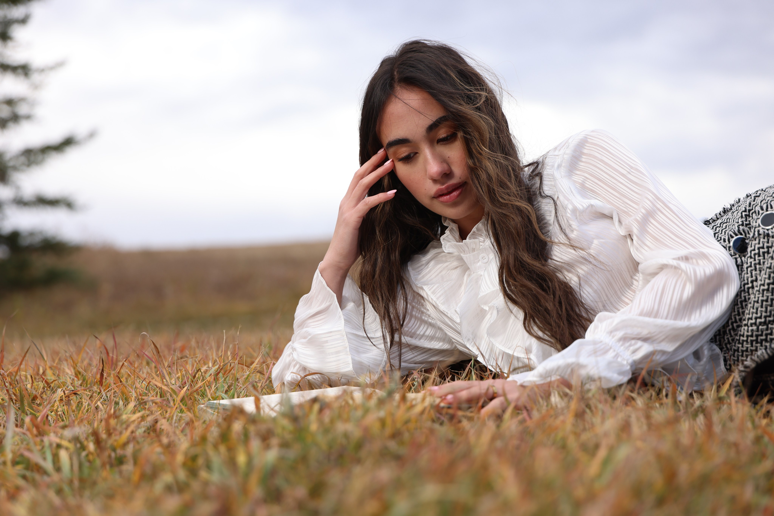 Qura Creative: Expert Fashion, Editorial & Branding Photography Services. Qura Creative — A Multidisciplinary Creative House for Styling, Fashion Direction, Photography & Visual Storytelling