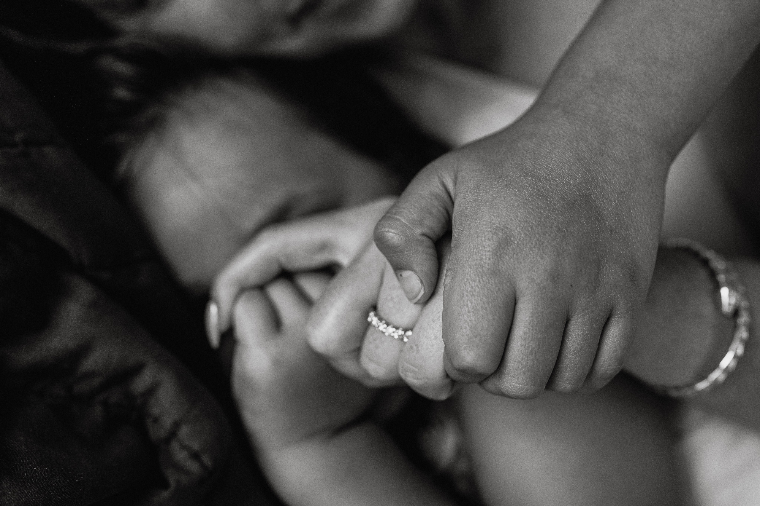 Cozy Family Photography at Home – Heartwarming & Relaxed. Alisa Tant — Family and newborn photographer Bucks County, Montgomery county, Philadelphia, NJ