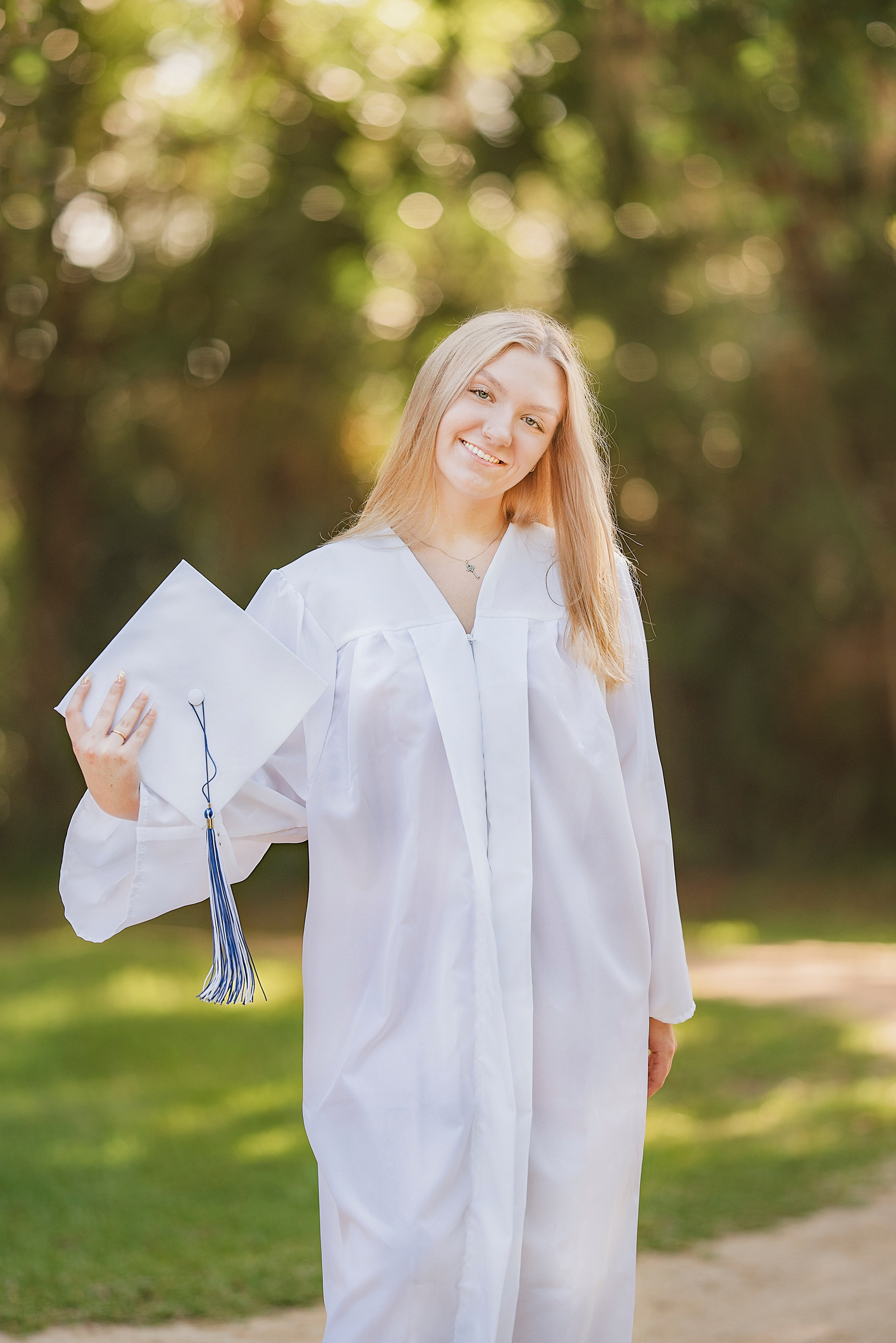 Katerina Royter Women’s, couples, and families photographer in North Florida