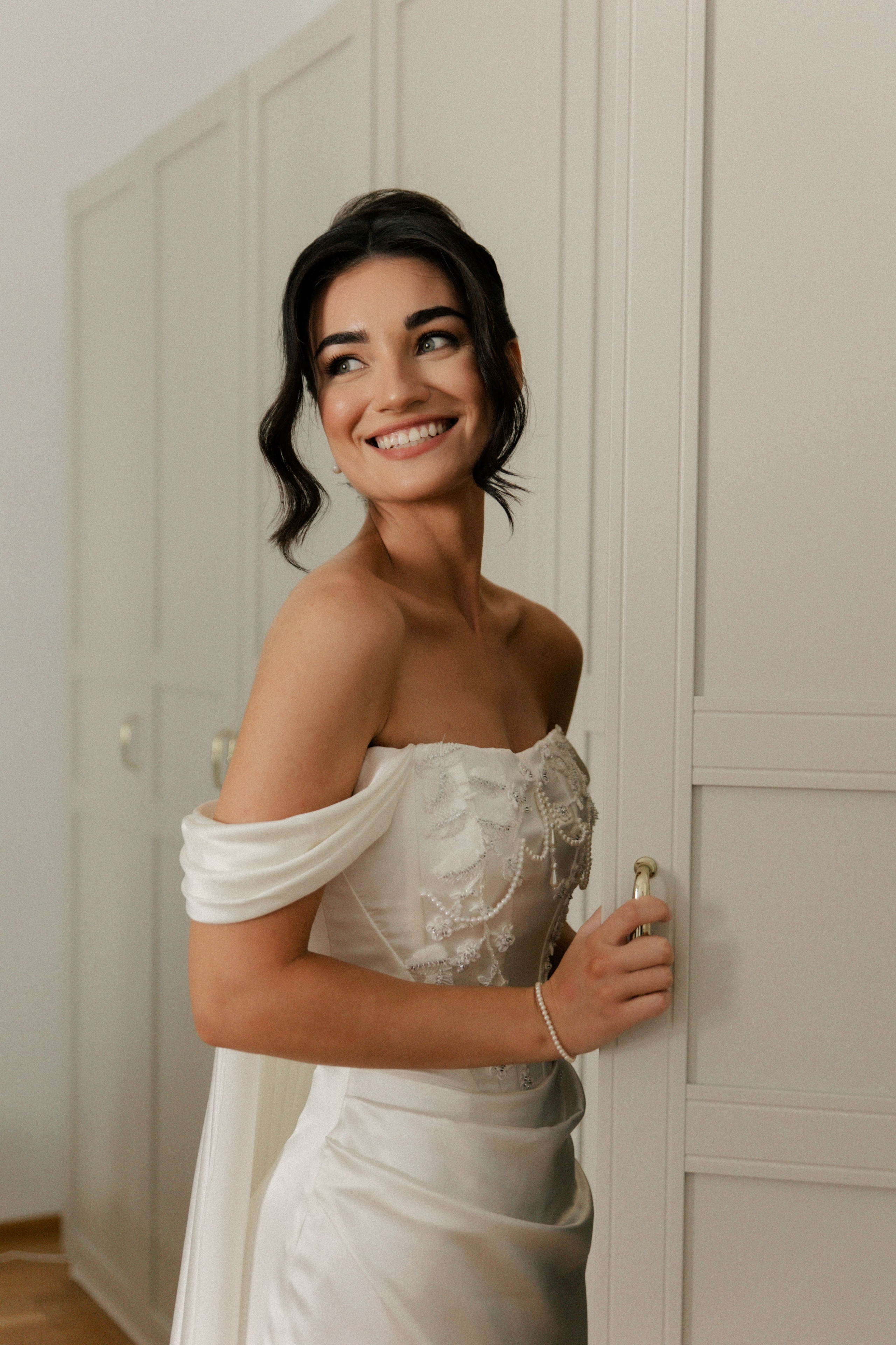 Elegant Castle Wedding in Austria | Alwin & Ruth’s Fairytale Celebration. Wedding photographer and videographer based in Timisoara, Romania