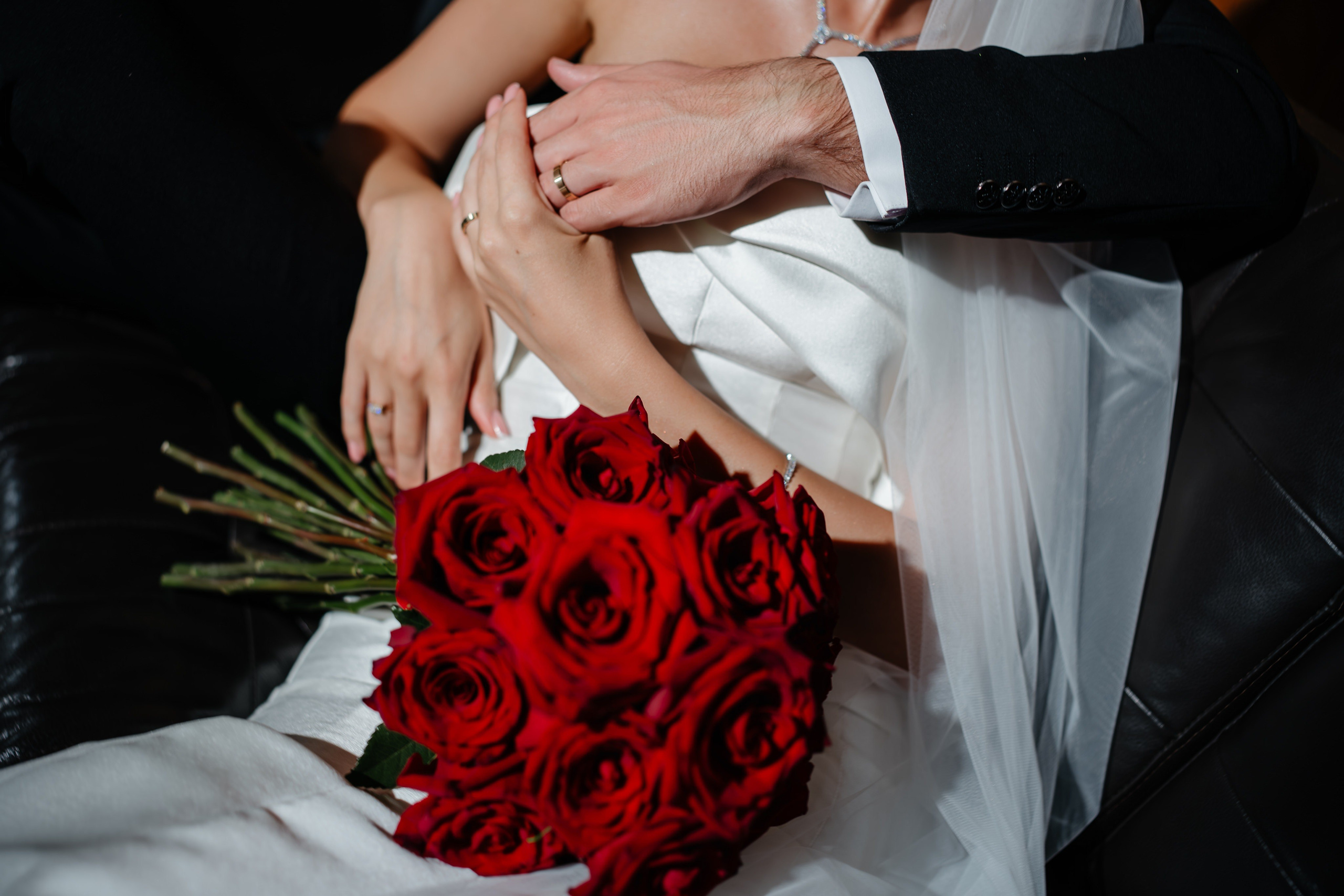 Povestea de nuntă a lui Anca și Dragoș în Bacău | Fotografie de Eveniment. Raw Studio. Fotograful tau de nunta!