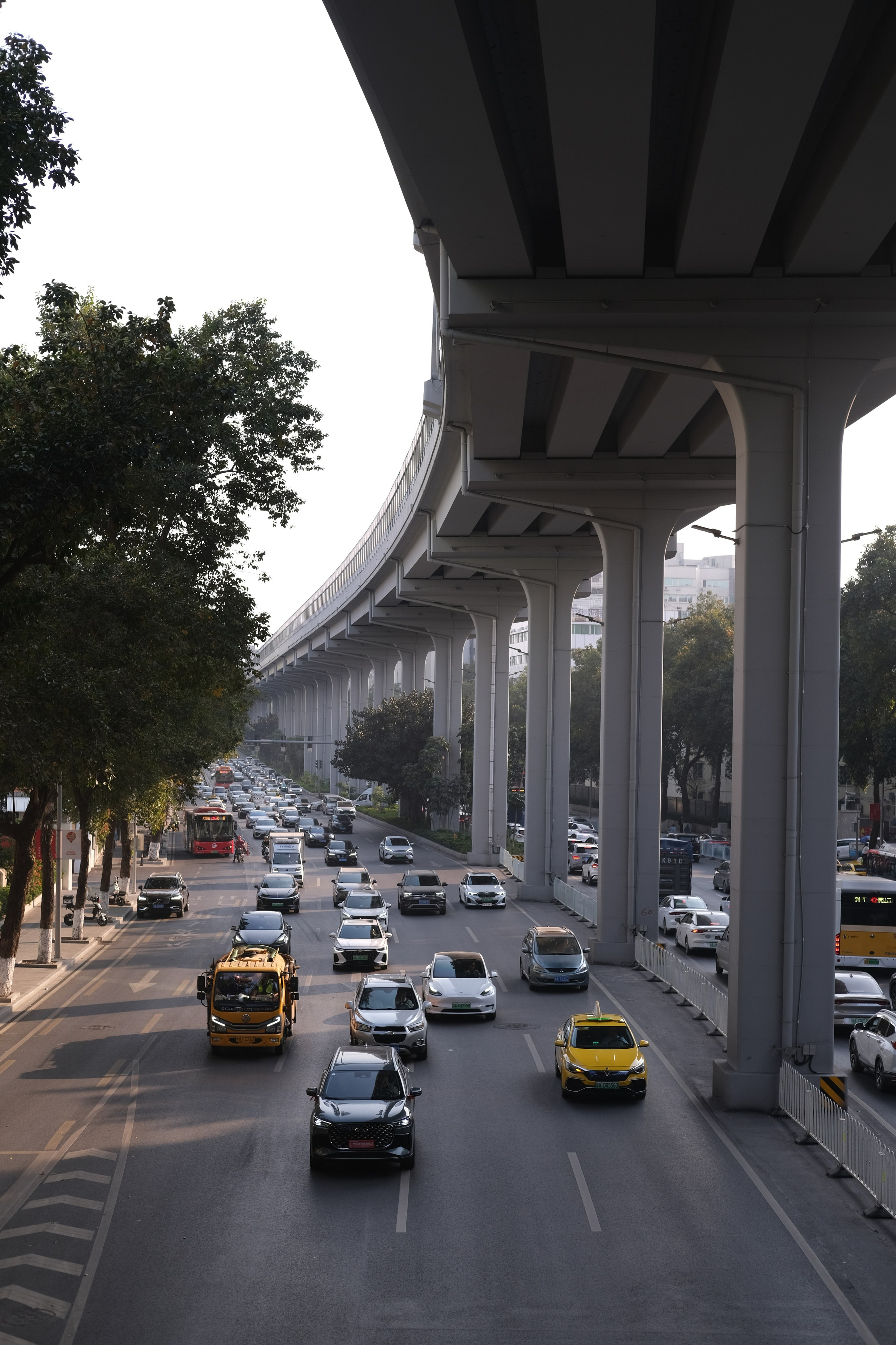 Behind The Shot: Guangzhou Urban Geometry | Fujifilm X-Pro3 Street Photography