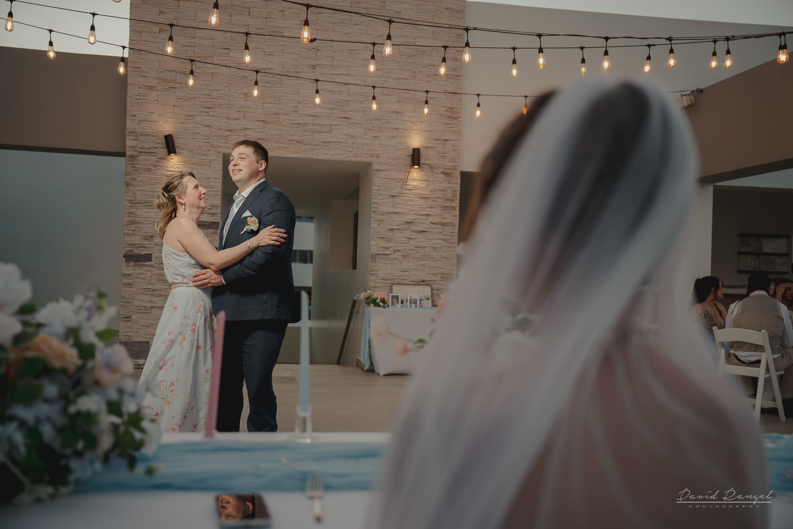 Danielle and Joshua’s sneak peek wedding. Destination wedding photographer based in Cancun and Riviera Maya with service worldwide