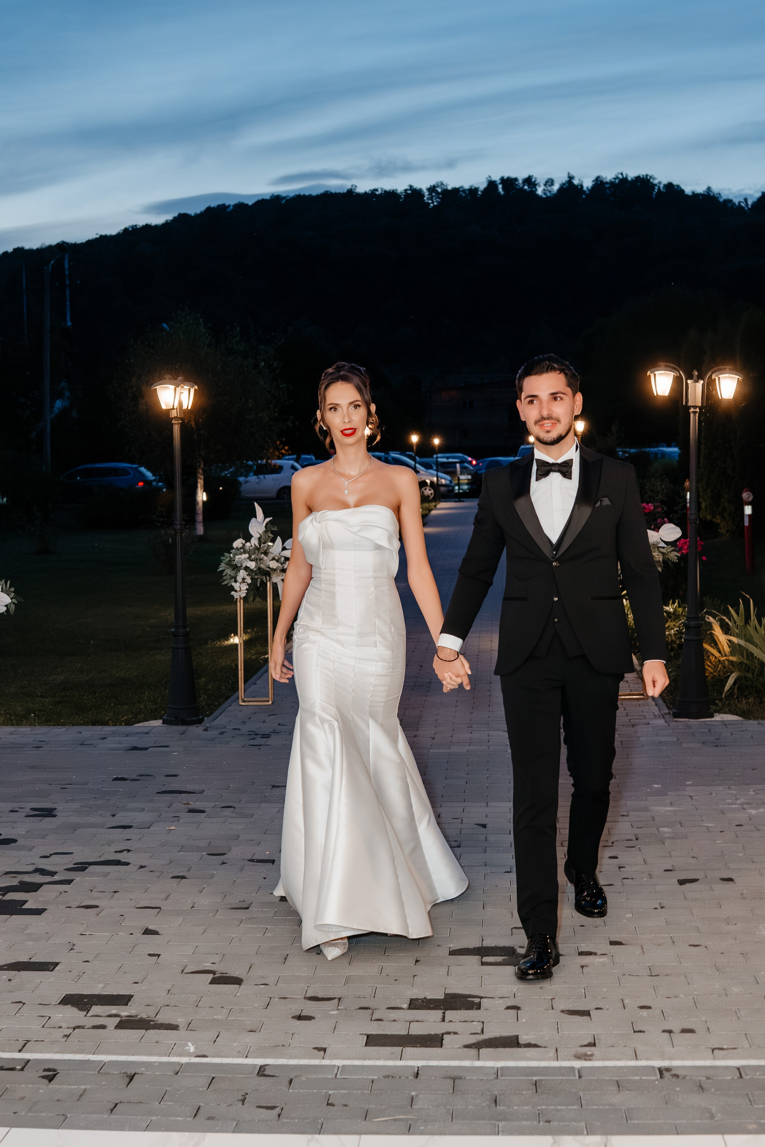 Povestea de nuntă a lui Anca și Dragoș în Bacău | Fotografie de Eveniment. Raw Studio. Fotograful tau de nunta!