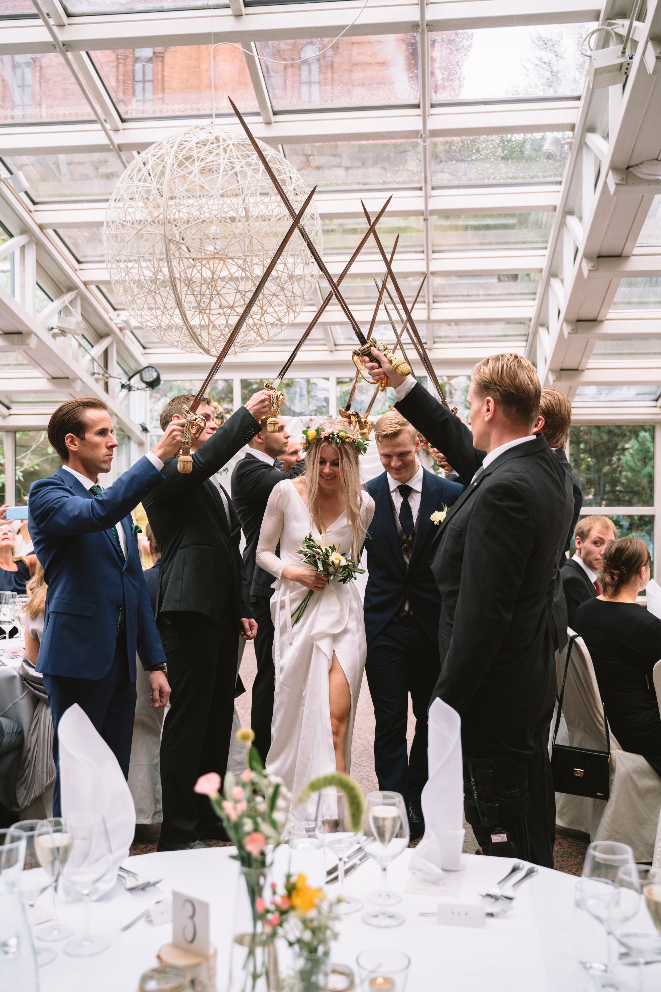 DiaFoto Barcelona Wedding Photoshoot | Barcelona Wedding Photographer. DiaFoto — Wow Photographer in Barcelona | Premium Barcelona Photoshoot Experience