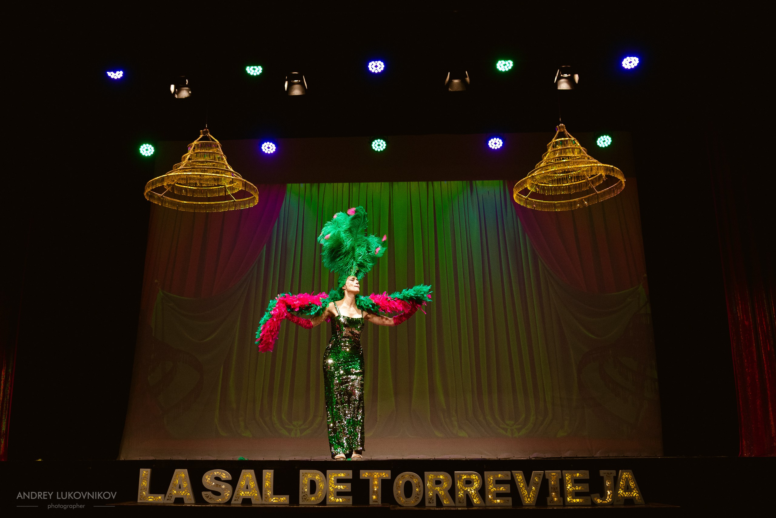 Reportaje fotográfico y rodaje entre bastidores del concierto de La Sal de Torrevieja en España