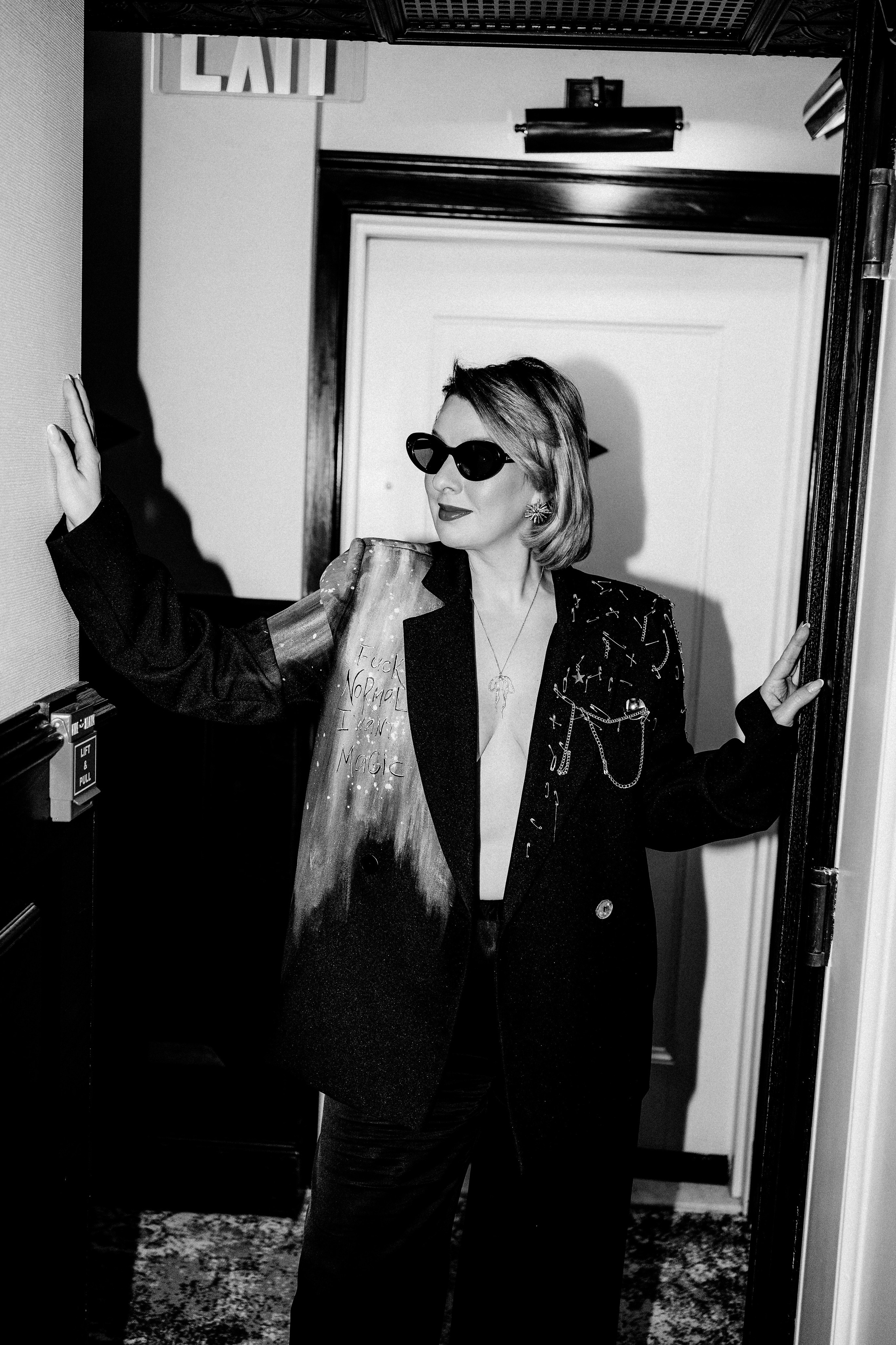 Luxury Boudoir Photography NYC | Intimate Portrait Sessions at The Ludlow Hotel. Videographer and photographer in New York // MAKAROV.VIDEO