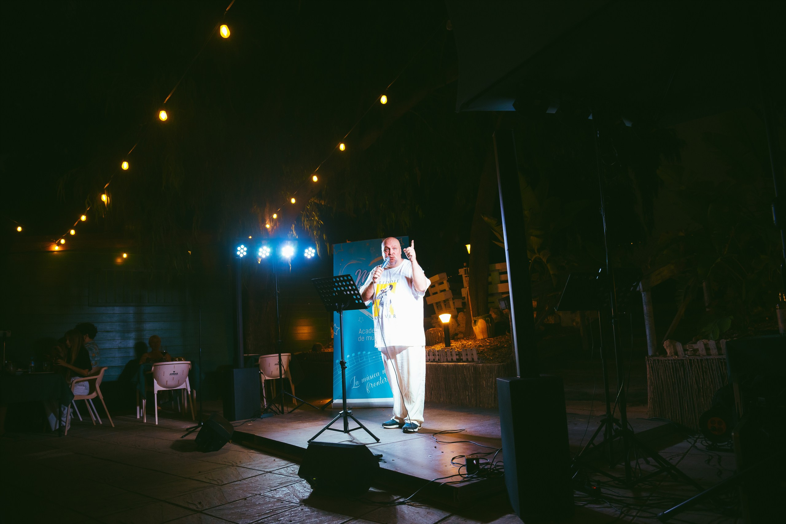 Photo report from a creative evening at the El Bosque Animado restaurant, Torrevieja