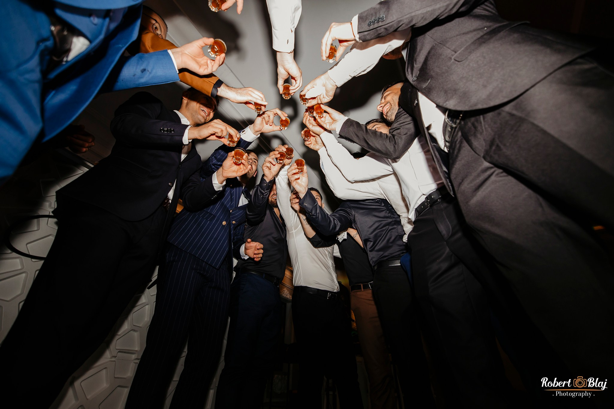 Fotograf de nuntă. Robert Blaj - Fotograf Nuntă Iași