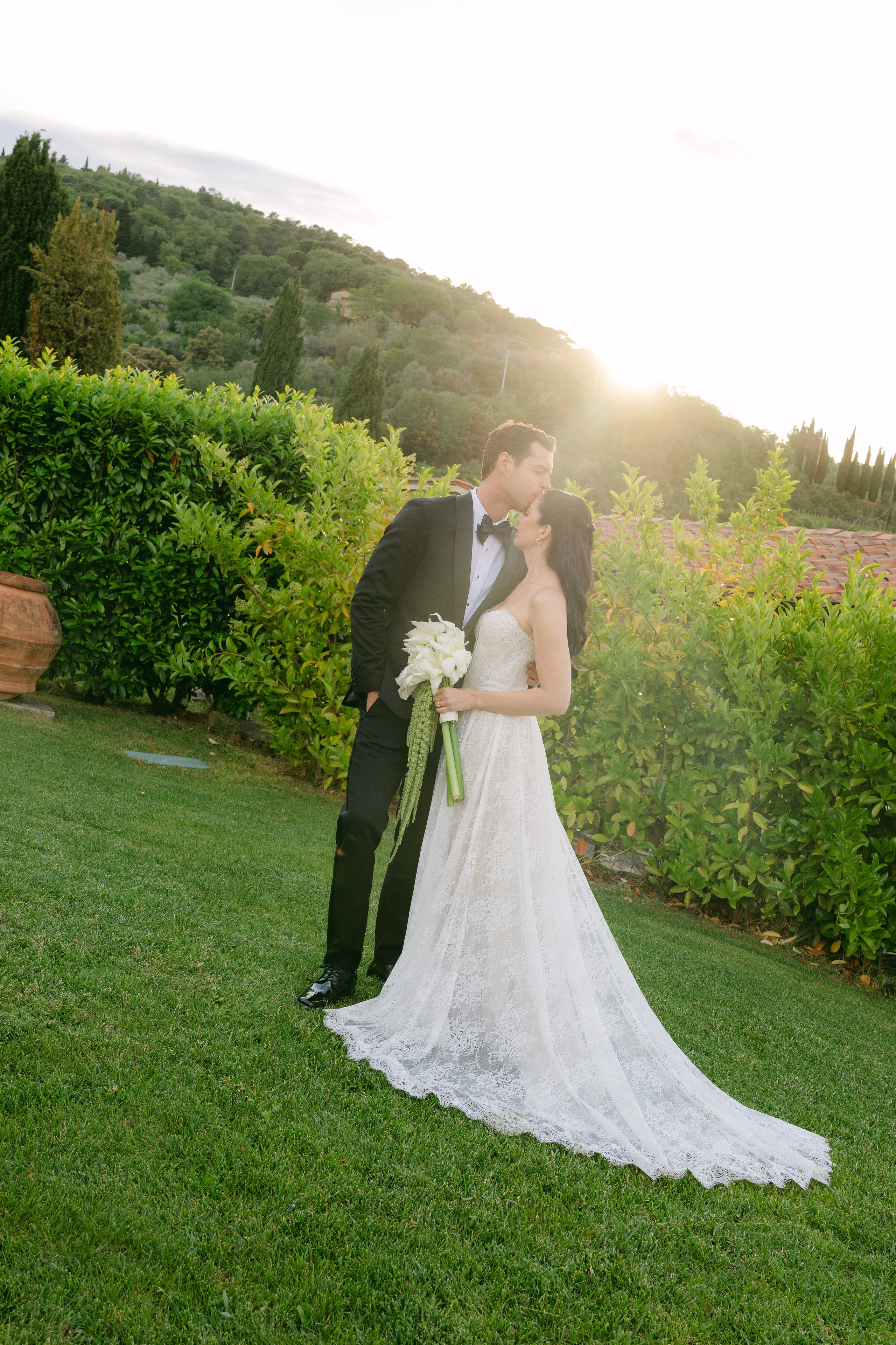 Hannah and Zac. Sara Luca Wedding Photographer in Italy and Europe