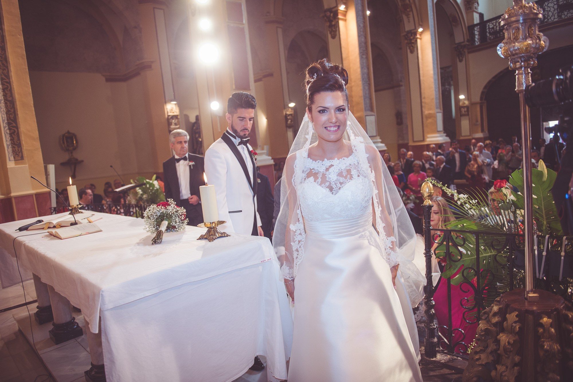 Boda de Héctor y Sheila · Templo del Salvador, Requena · Javier Poveda