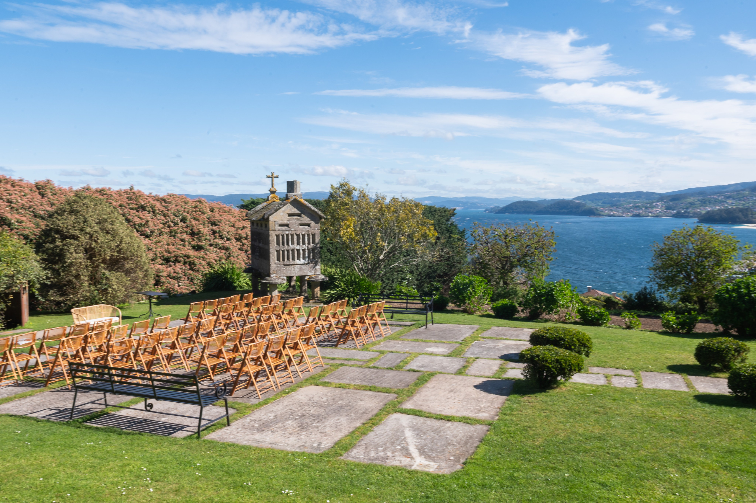 Boda de Claudia y Gabriel · Pazo de Santa Cruz de Bueu, Galicia · Javier Poveda
