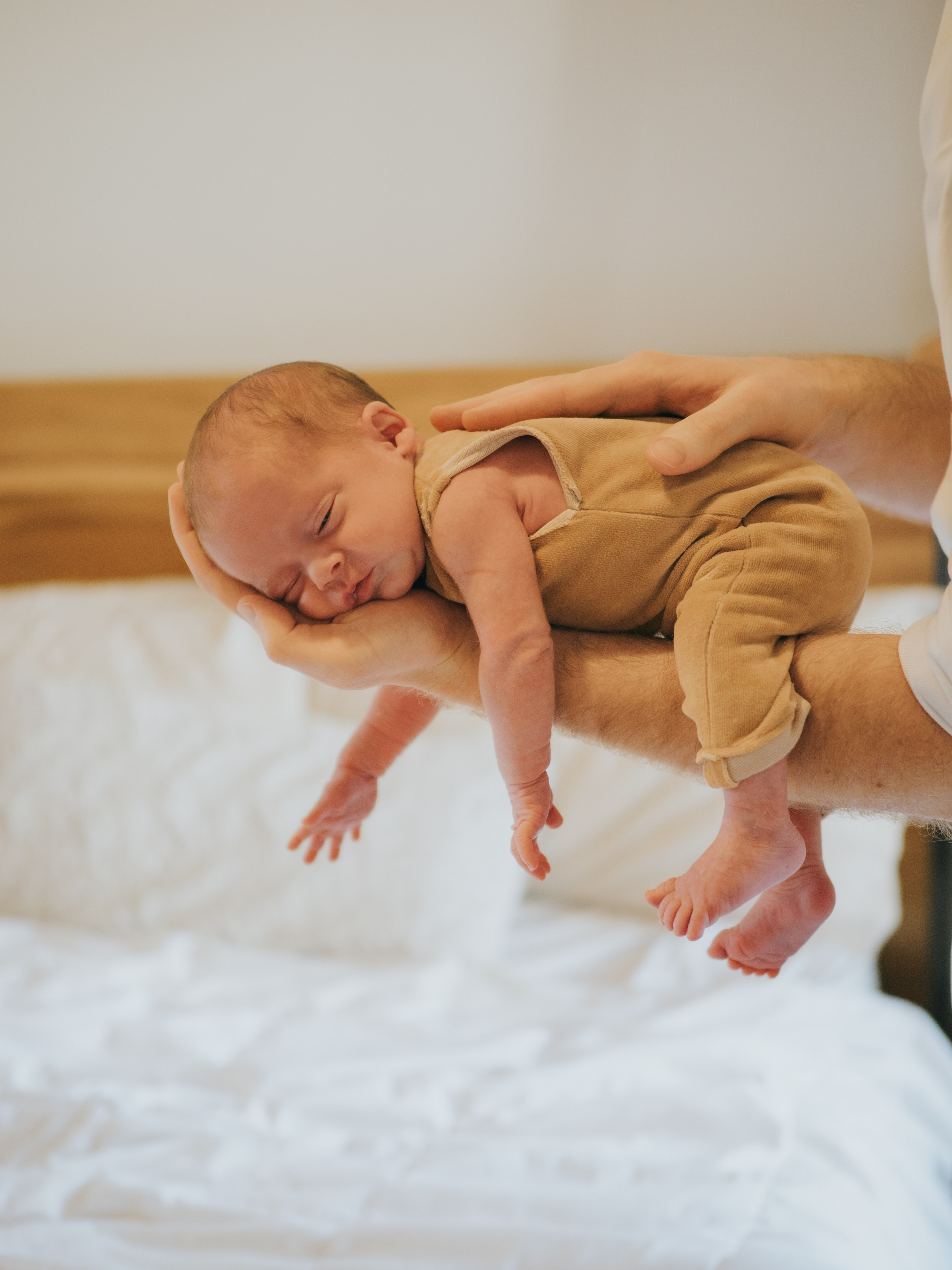 Newborn. Mimosa Studios — Motherhood & Family Photographer in Montreal