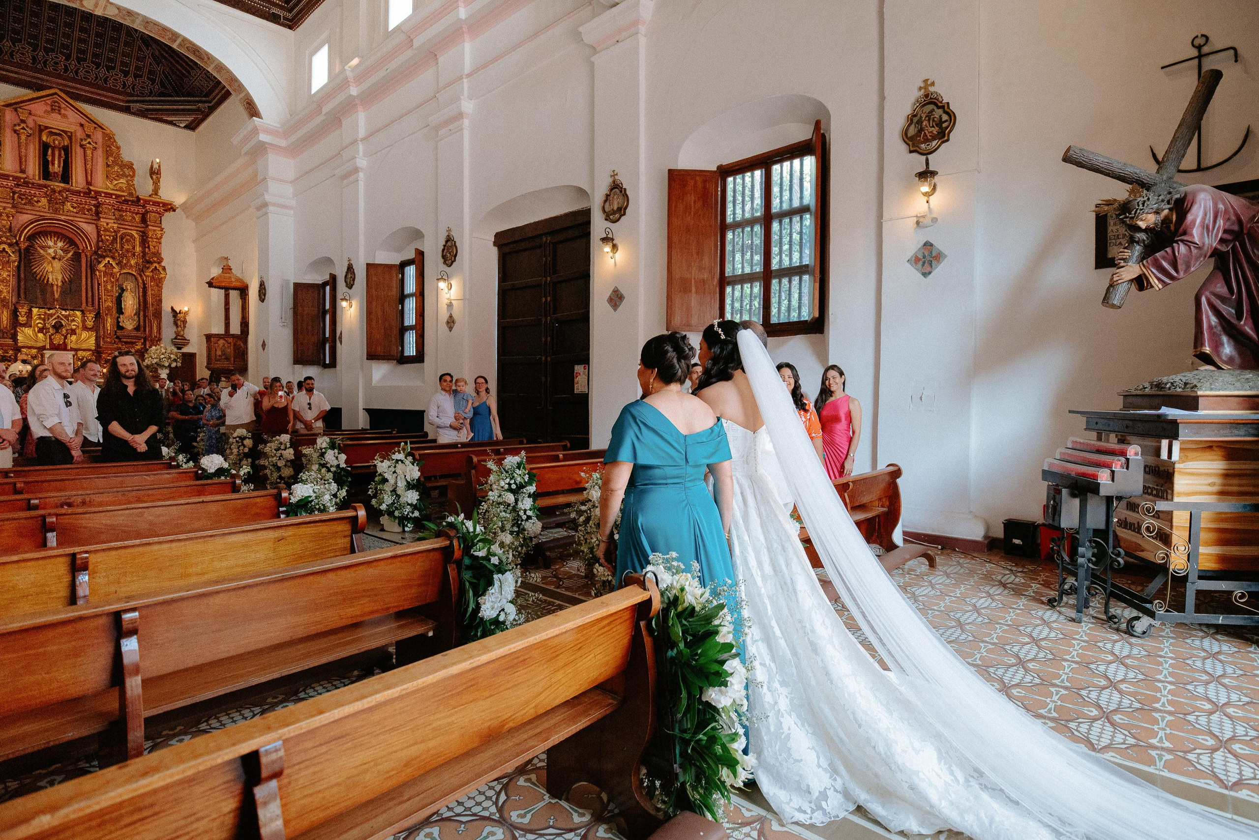 Cindy + Garrett | Destination Wedding Photos in Cartagena 2025 – César Vanegas Photography. César Vanegas Photography | Wedding & Travel Photographer | Cartagena, Colombia