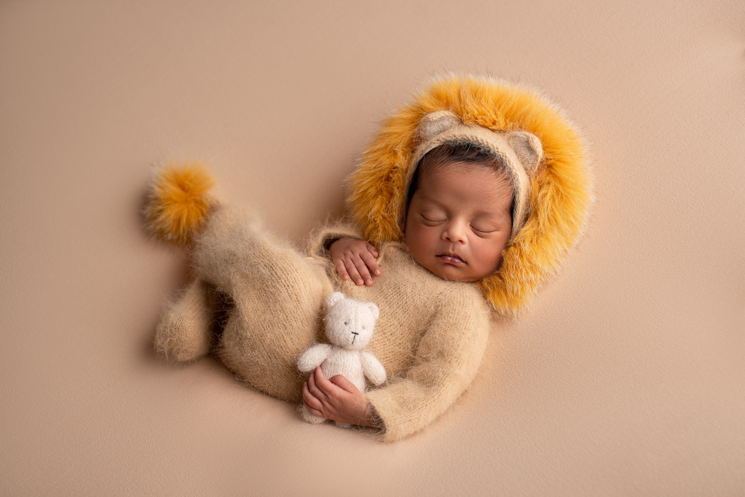 Neugeborenenfotos in Berlin – Studio oder bei Ihnen zu Hause