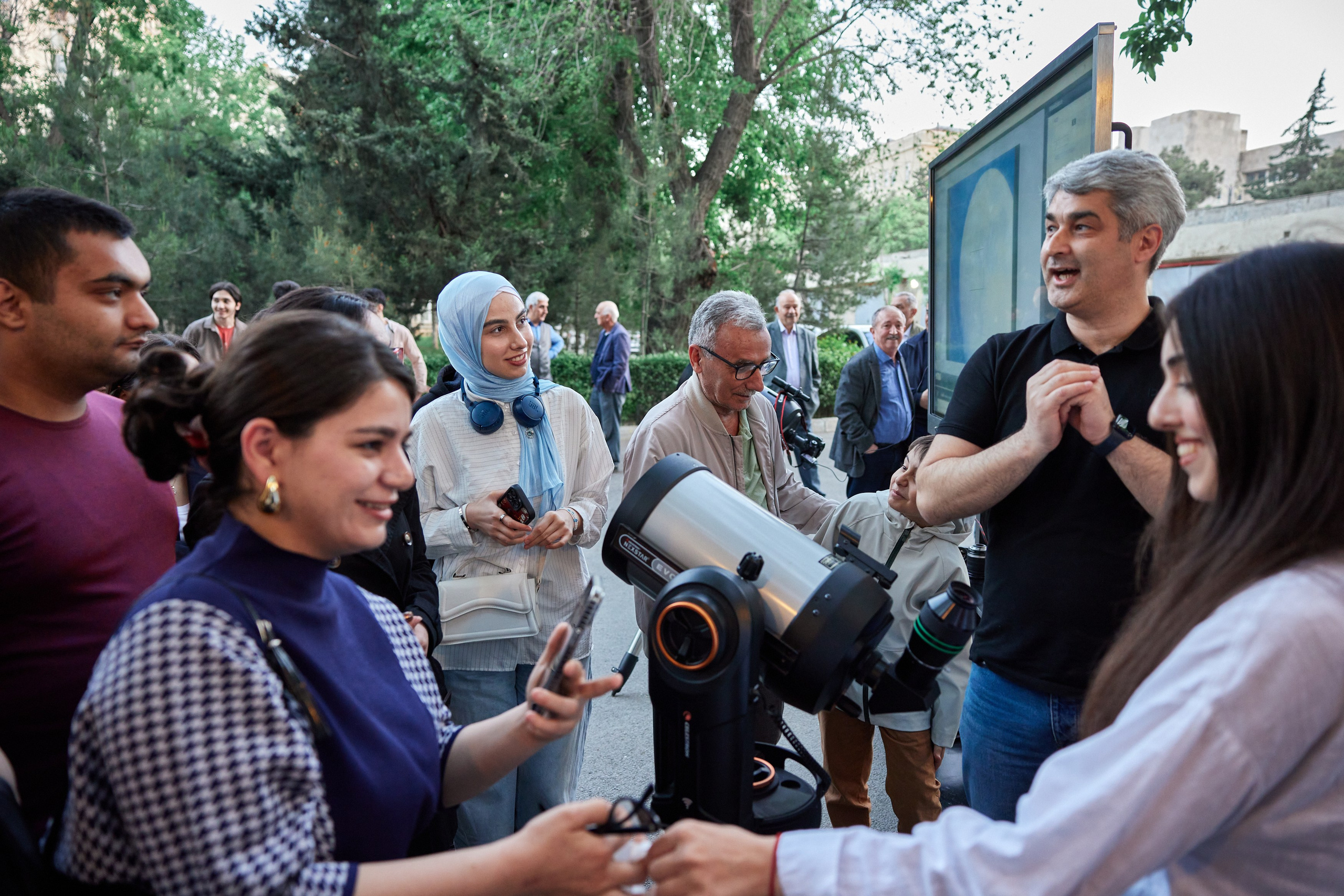 Bakı Dövlət Universitetində müşahidə axşamı. Həvəskar Astronomlar Cəmiyyəti — Astronomy.az