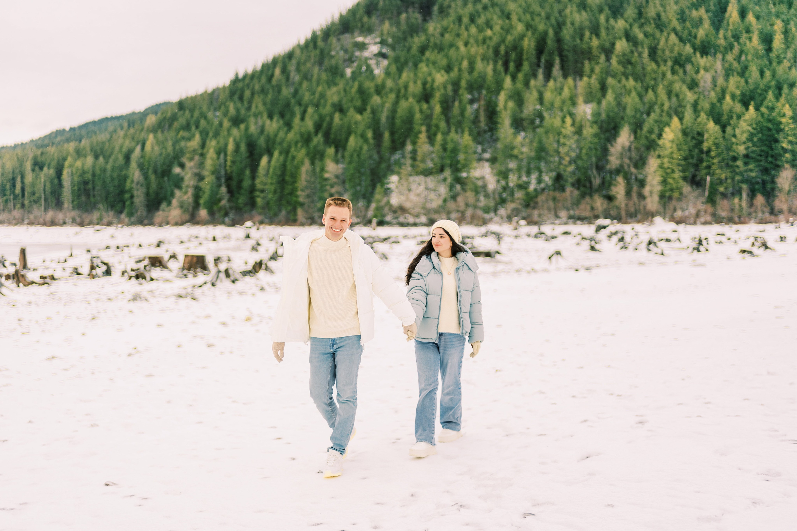 Irina & Bogdan / January 2024. Rattlesnake Lake, WA. EVAN ARISTOV WEDDING PHOTOGRAPHY — Seattle Wedding Photographer