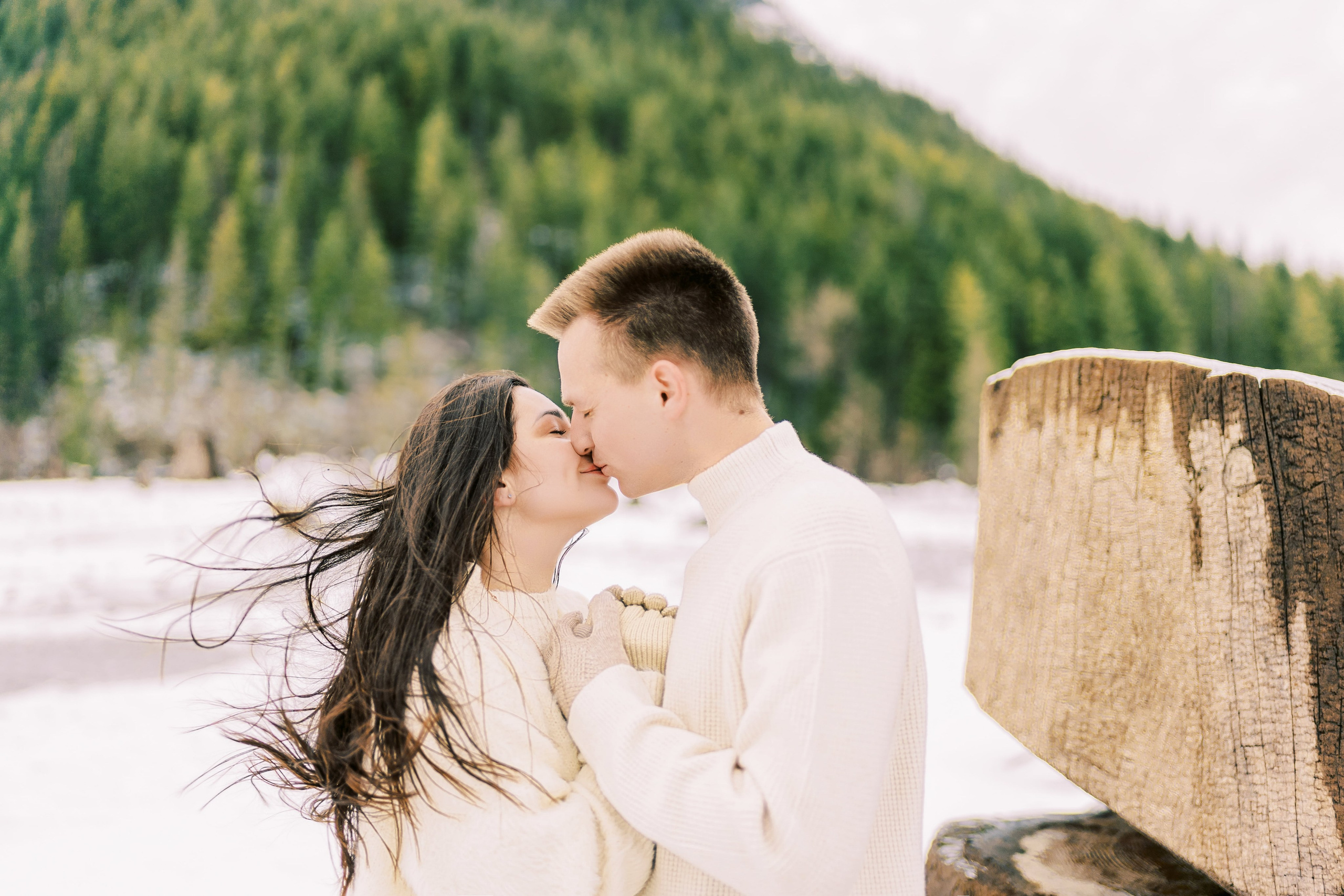 Irina & Bogdan / January 2024. Rattlesnake Lake, WA. EVAN ARISTOV WEDDING PHOTOGRAPHY — Seattle Wedding Photographer