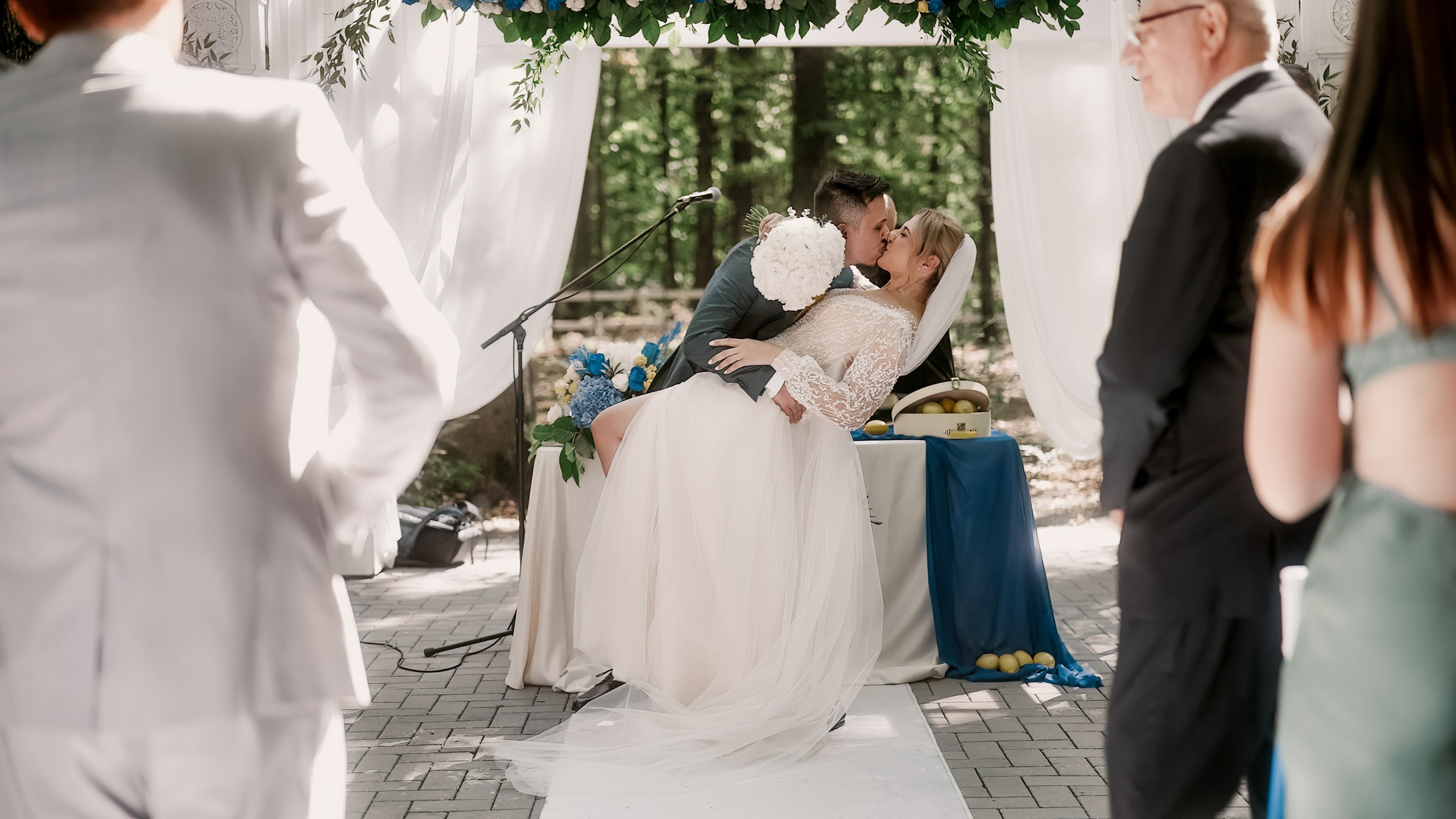 Christiana & Gyuszi. Dara Lens | The art of remembering