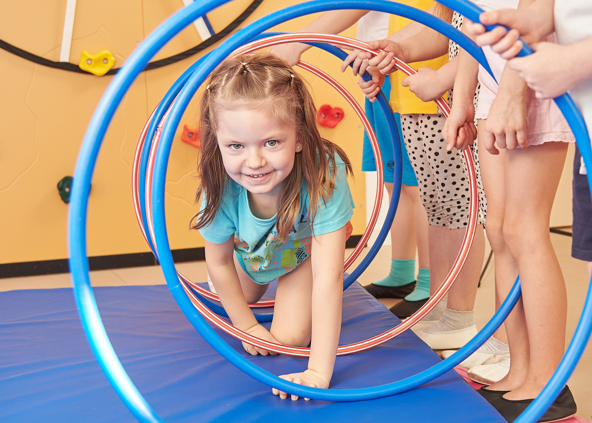 выпускные альбомы, выпускной альбом Таллинн, детский фотограф, школьный фотограф Таллин, фотограф на школьный выпускной Таллин, фотосессия в школе Таллин, фото для школьного альбома Таллин, школьная фотосъёмка Таллин, lõpualbumid, lõpualbum Tallinnas, lastefotograaf, koolifotograaf Tallinnas, fotograaf kooli lõpetamiseks Tallinnas, fotosessioon koolis Tallinnas, fotod koolialbumi jaoks Tallinnas, koolifotosessioon Tallinnas