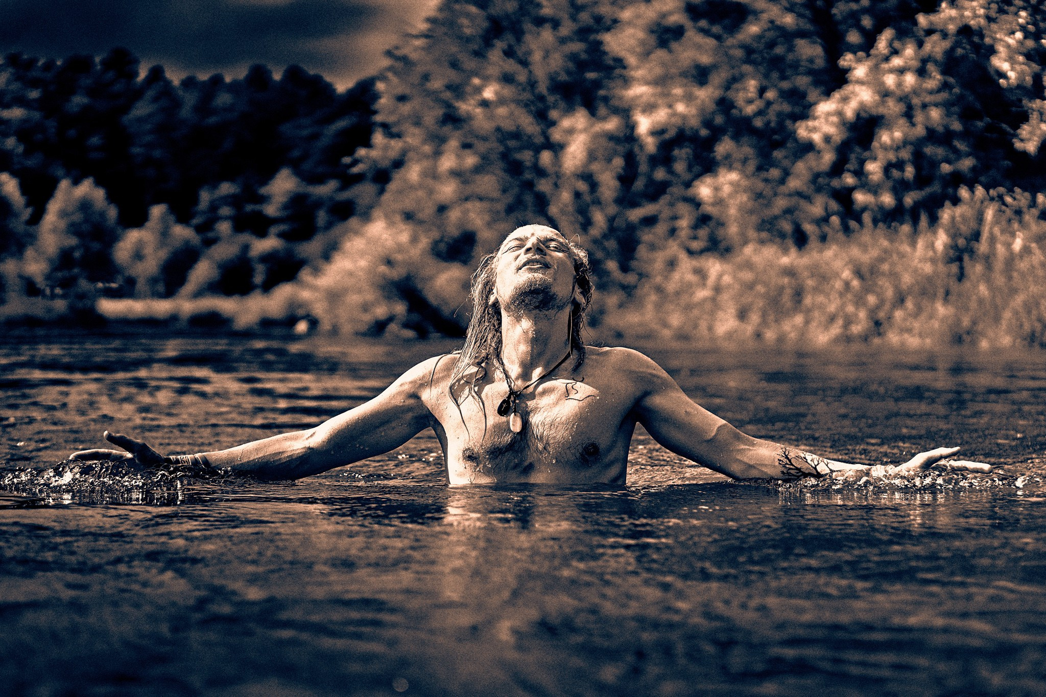 Portrety Ludzi, zrobione na Festiwalach Świadomościowych i Muzycznych: Dharma, ZIELONE KRĘGI, Wibracje, FRUŃ, Organic, Turkusowa Wyspa. Andriej Szypilow - Fotografia & Wideografia