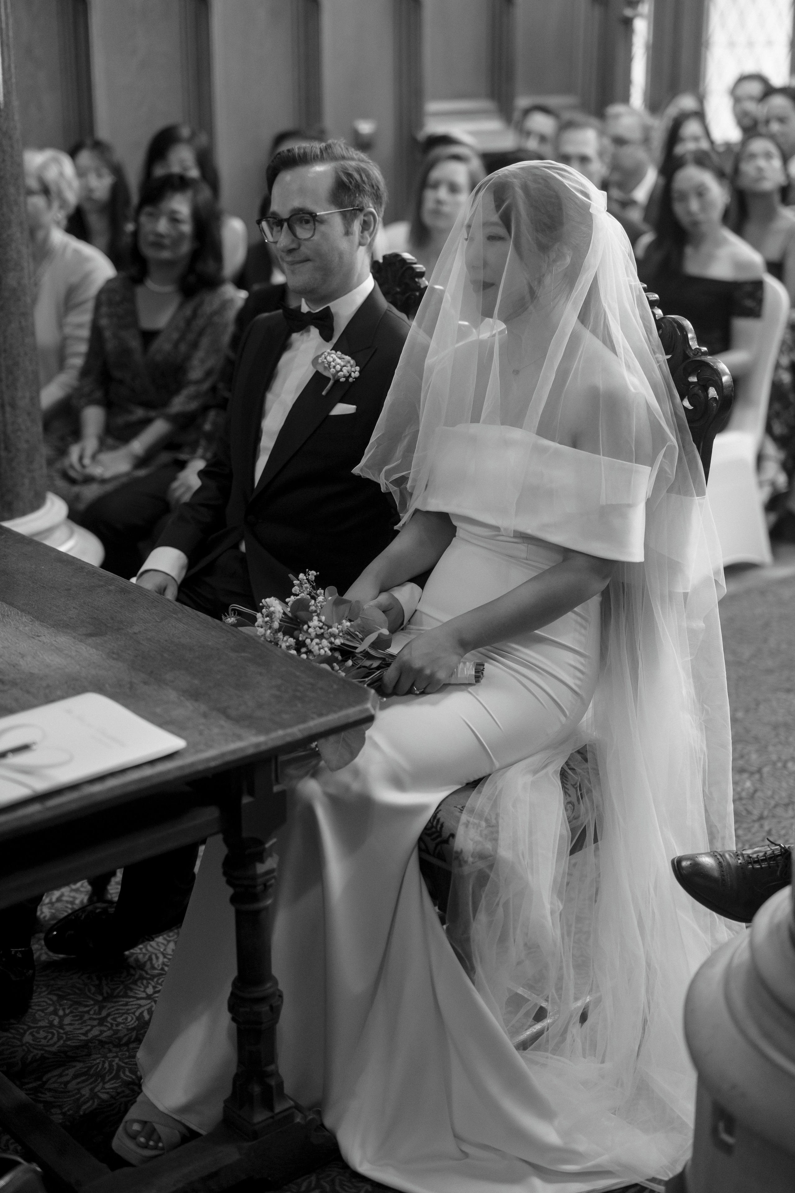 Joann & Hanning’s Timeless Wedding at Schloss Bürresheim | Destination Wedding Photographer. Raw Studio: Capturing Elegant weddings accross Europe