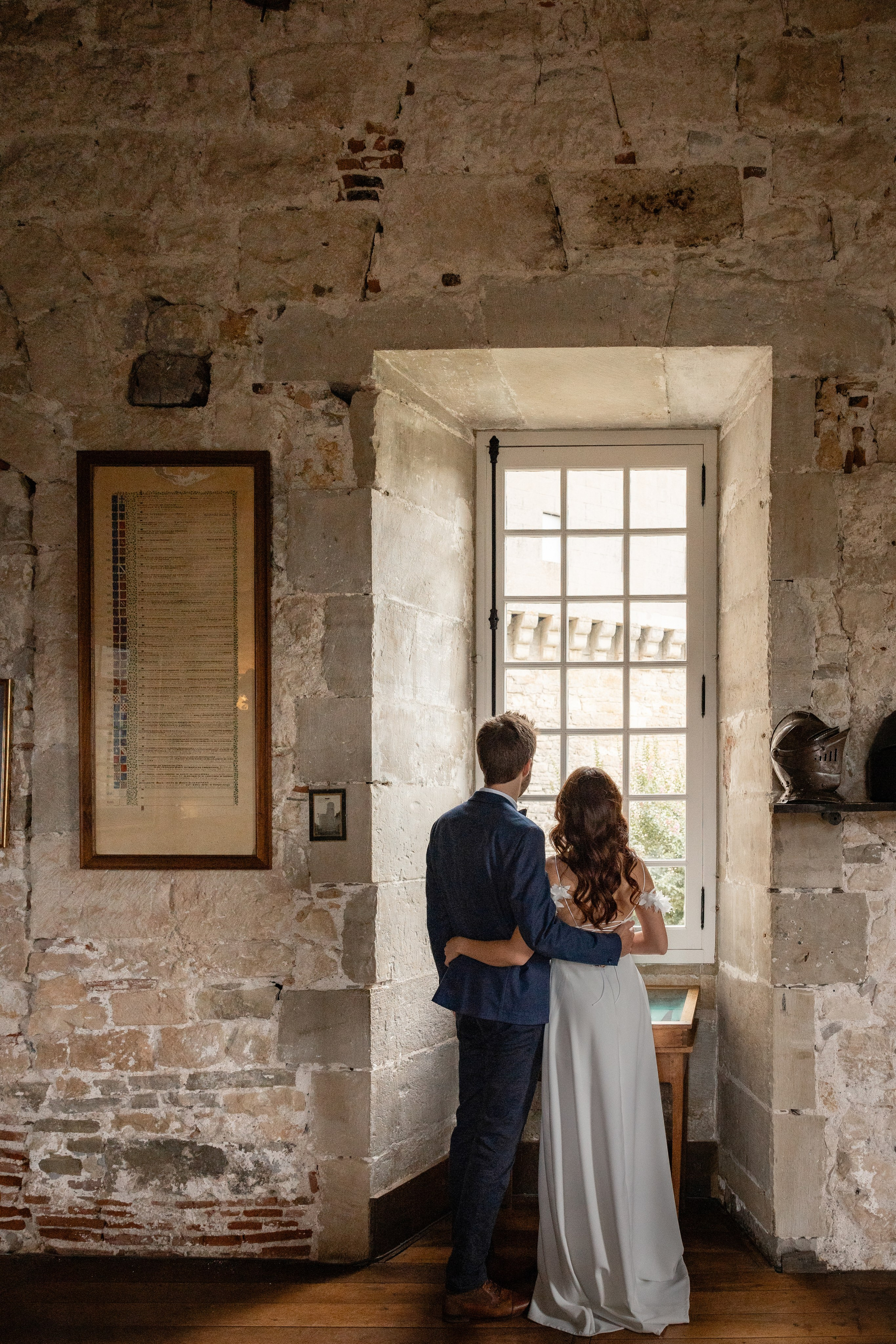 French Chateau Wedding. Elopement at Château de Cénevières. Eugénie Smirnova — your photographer in Toulouse and southwest France