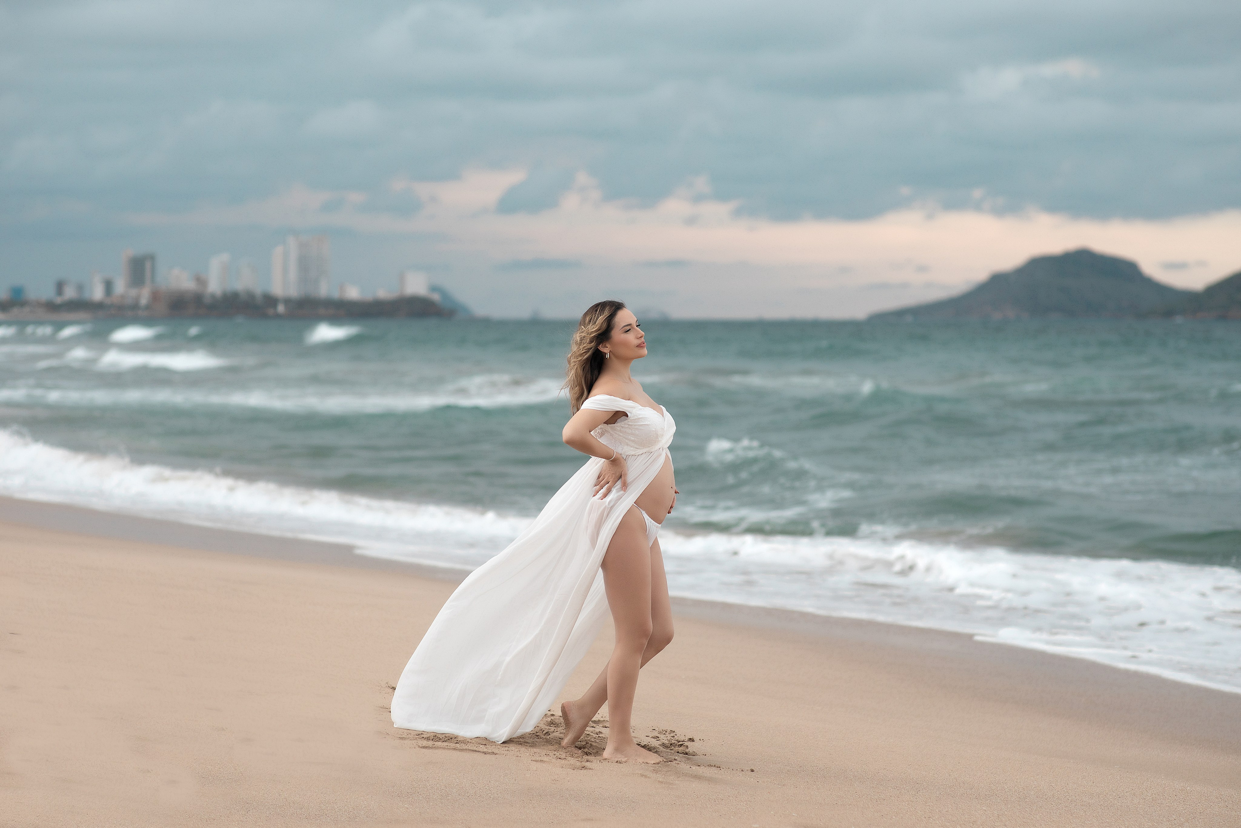 Sesion de Maternidad en Mazatlan | Vestuario incluido. Victoria Castellanos. Fotógrafo profesional en Mazatlán