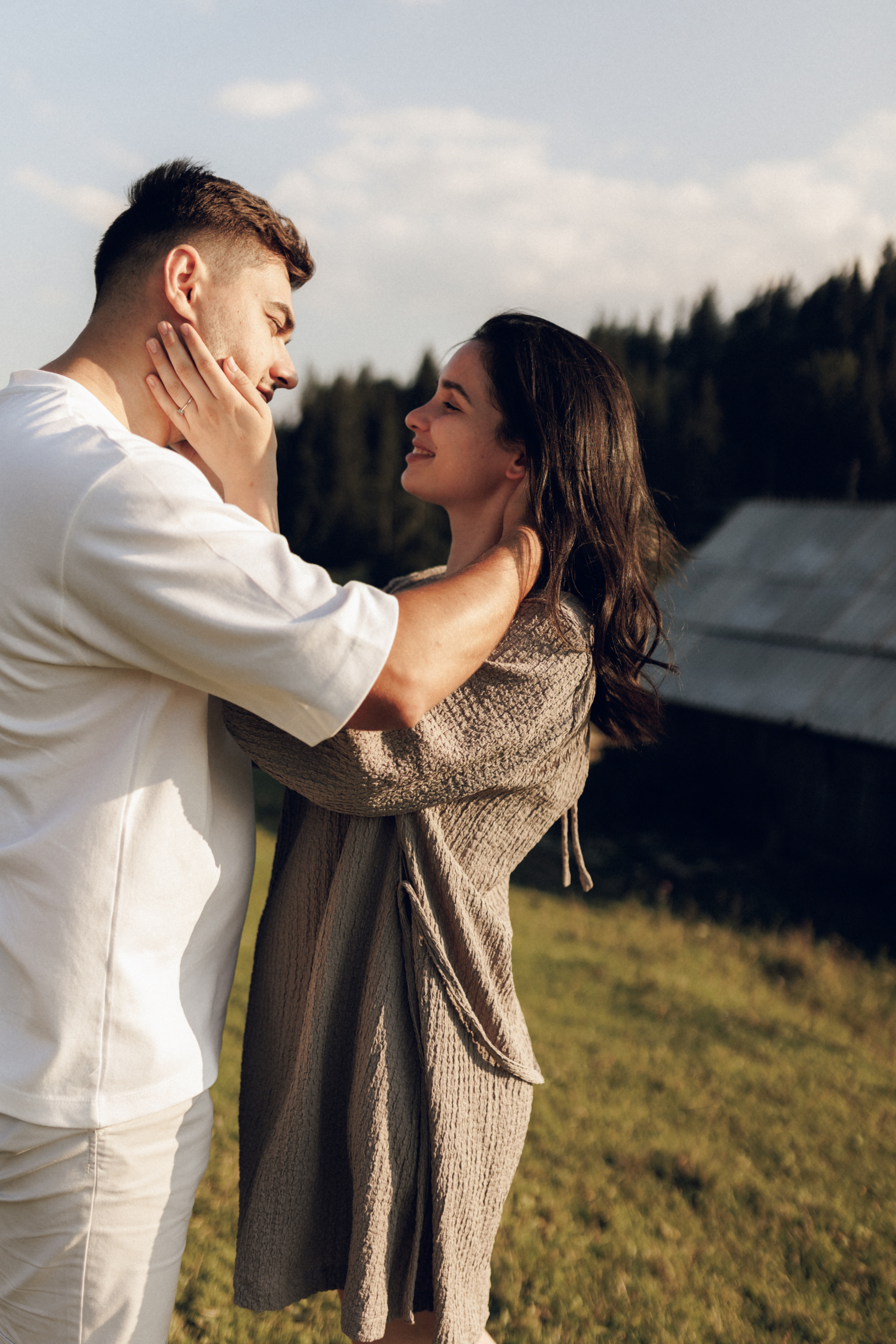 Sergiu, Vanessa and Vittoria — a family portrait in La Palma, Suceava. Wedding photographer and videographer based in Timisoara, Romania