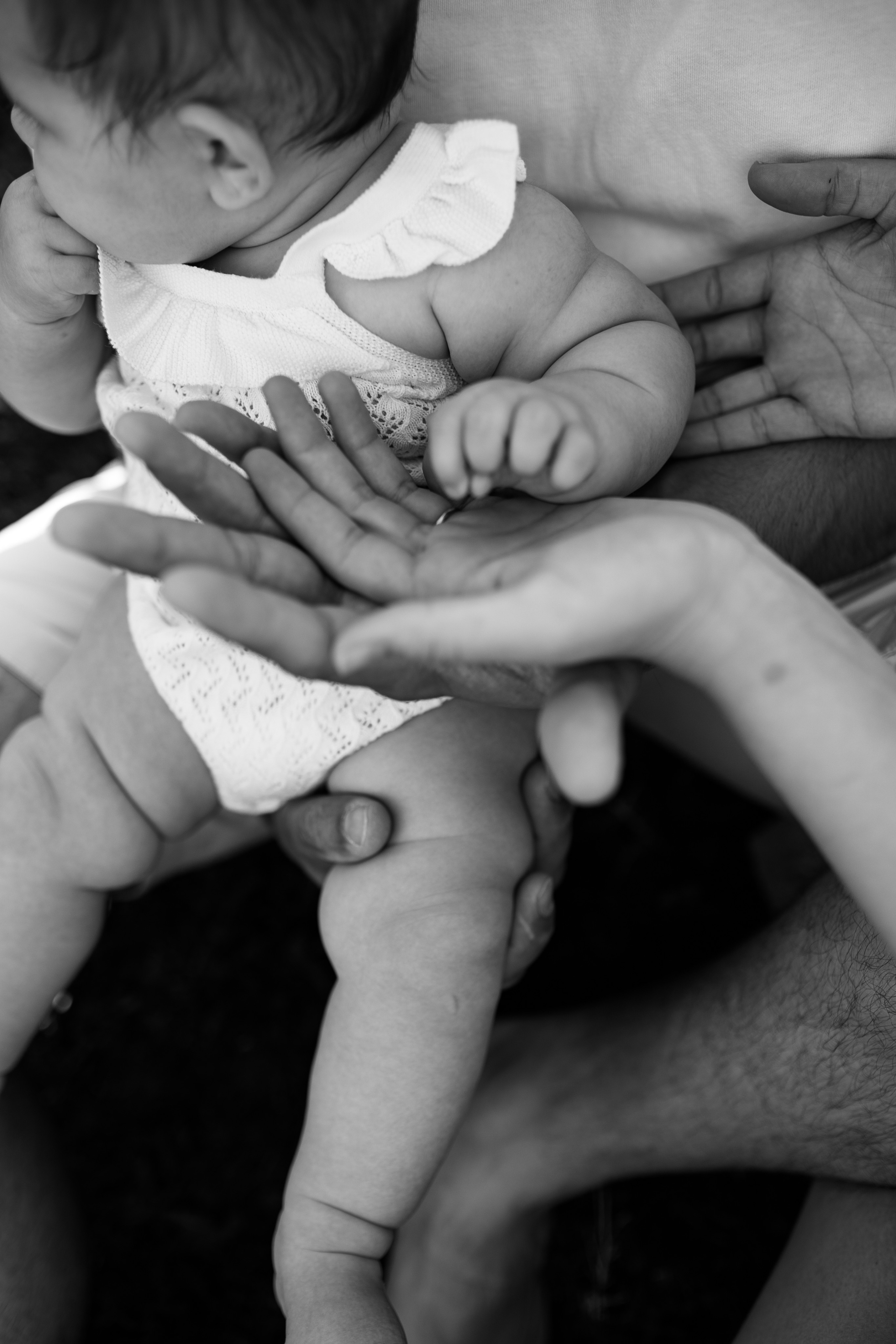 Sergiu, Vanessa and Vittoria — a family portrait in La Palma, Suceava. Wedding photographer and videographer based in Timisoara, Romania