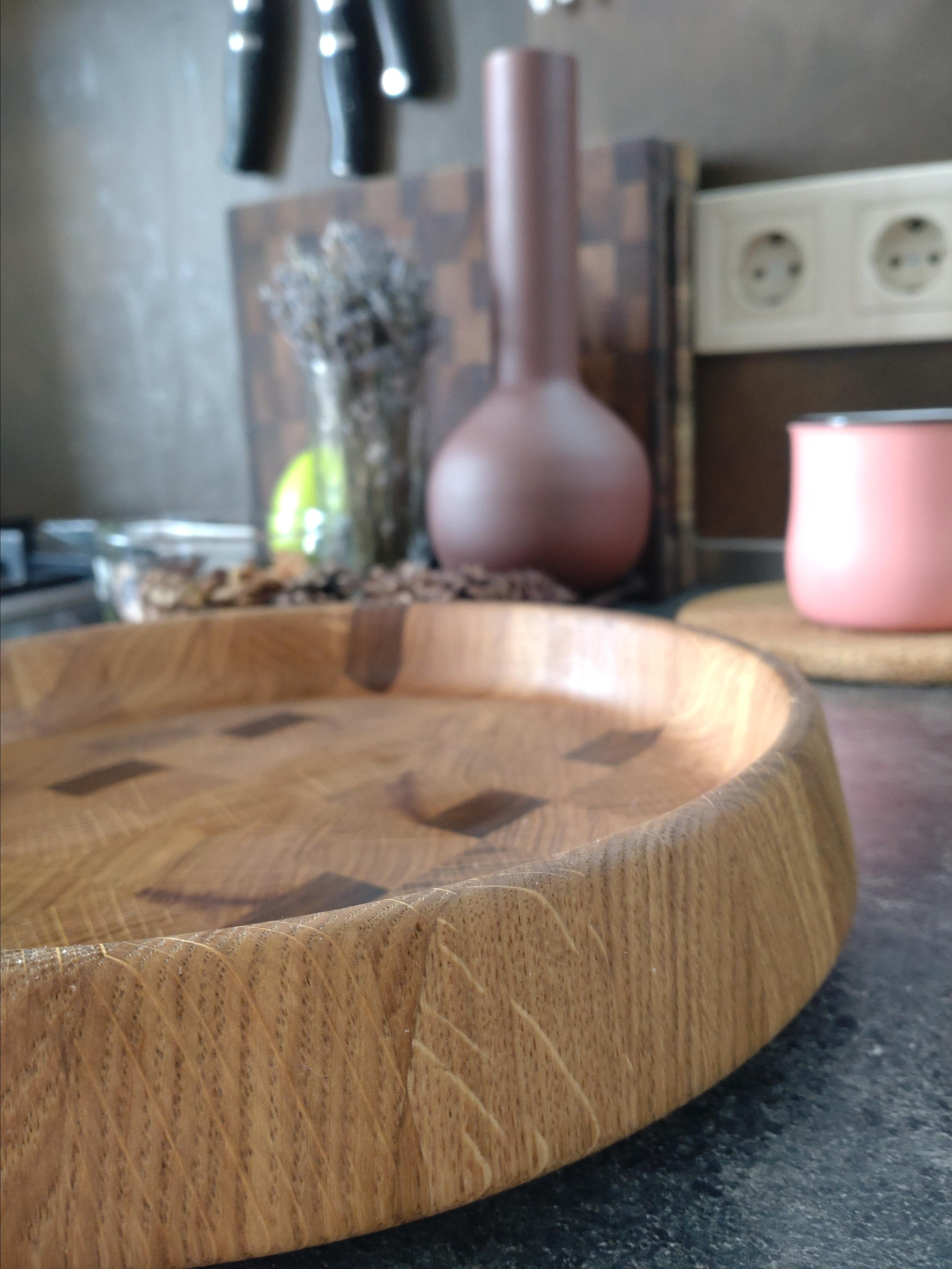 Оригинальная деревянная тарелка для фруктов. Архитектор, дизайнер интерьера, декоратор