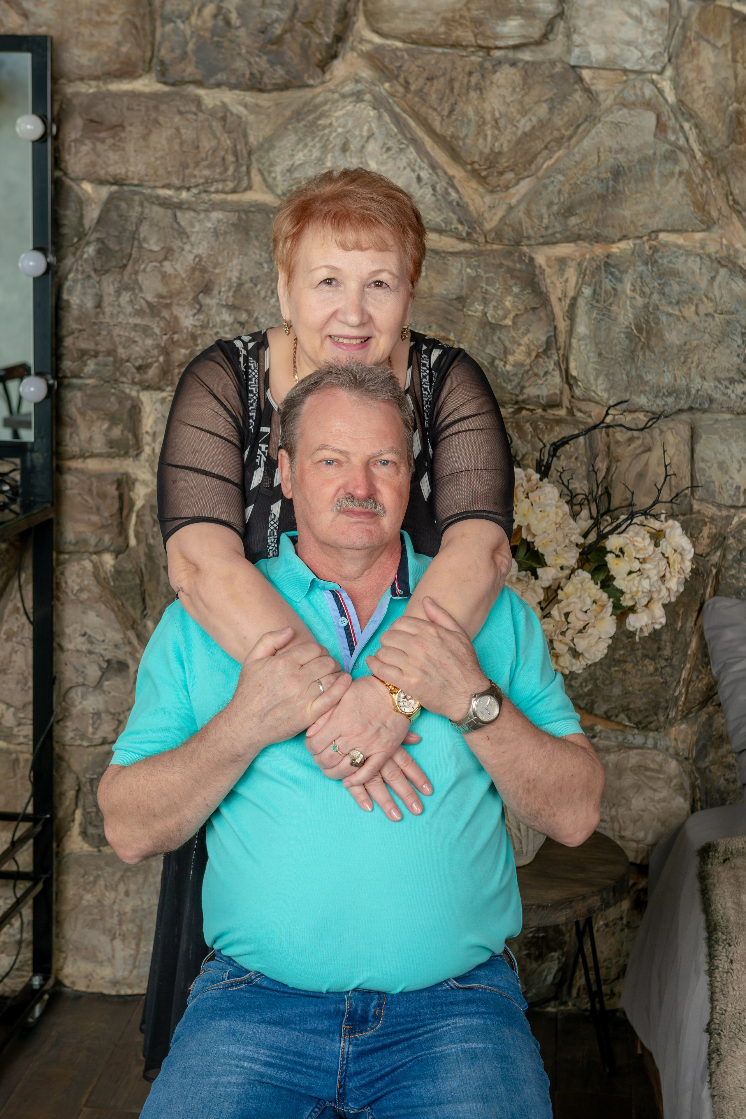 Photosession of a married couple in the studio. FOTÓGRAFO MÉXICO QUINTANA ROO
